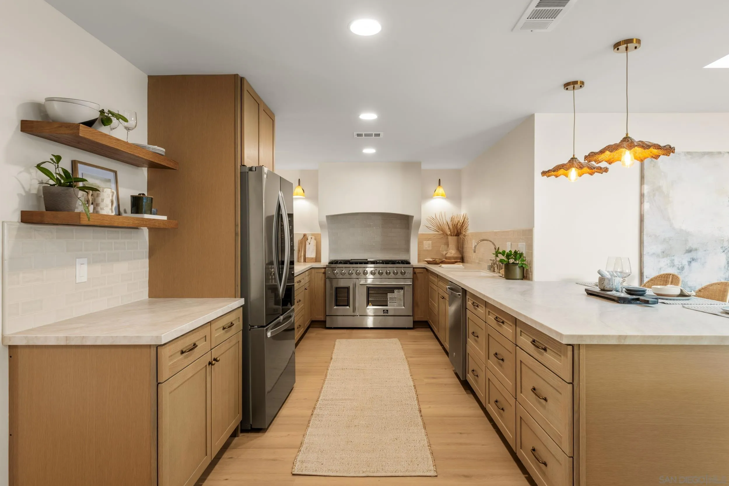 https://cdn.realtyfeed.com/cdn/127/260011030/495852052fc714d55156a4871cde28a5.webp
