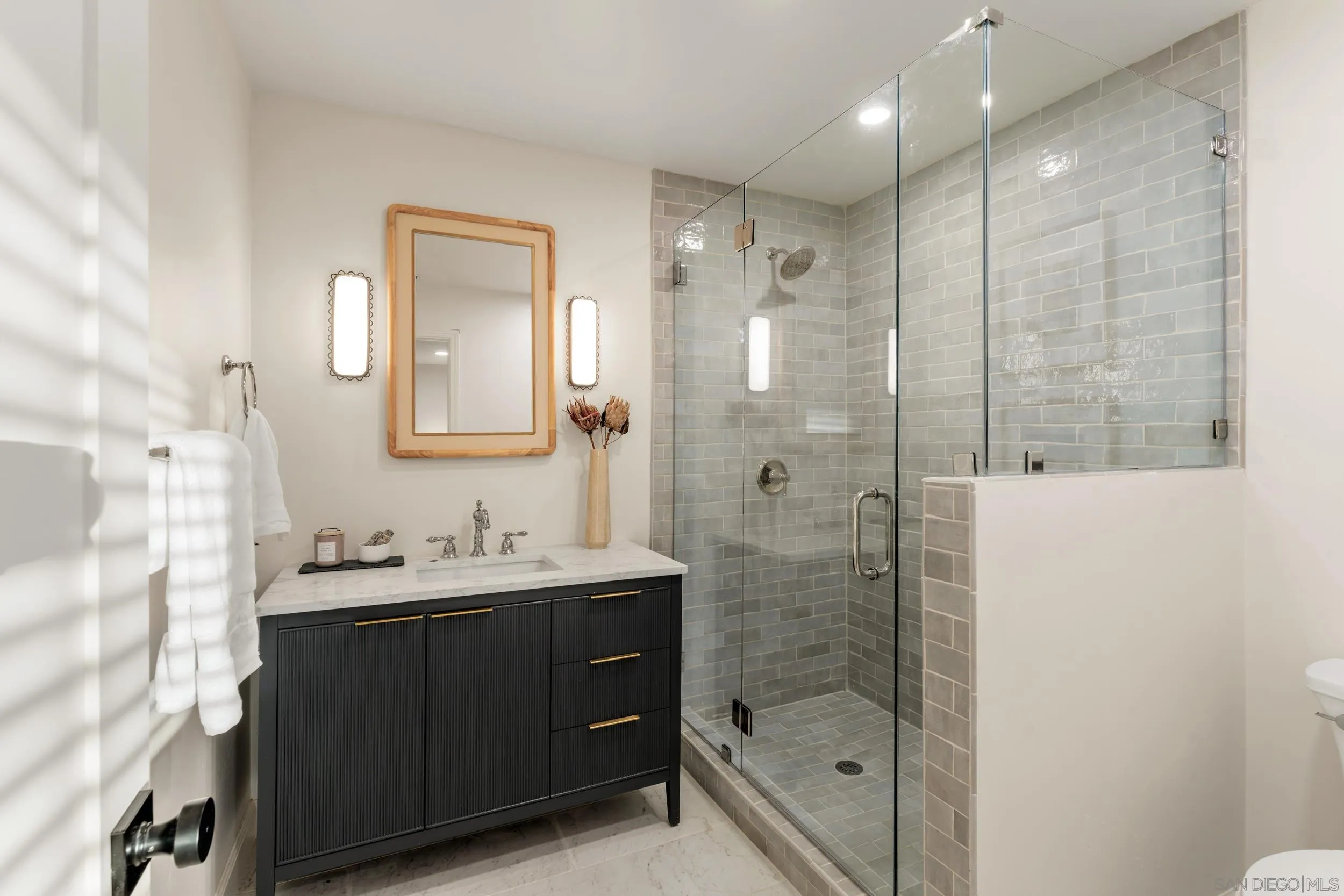 https://cdn.realtyfeed.com/cdn/127/260011030/4f5d578f0b30b9d8a11b09353fb6def8.webp