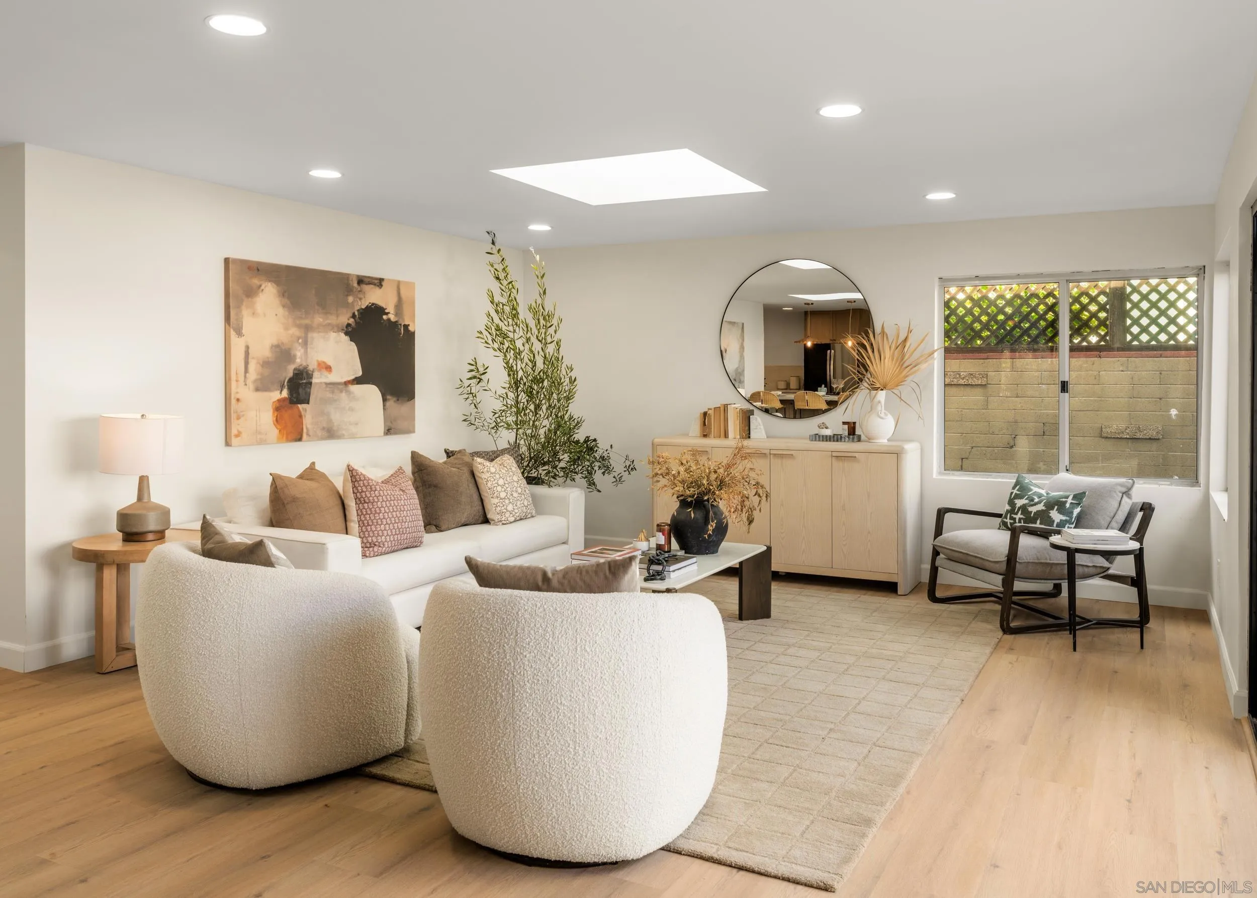 https://cdn.realtyfeed.com/cdn/127/260011030/5853a79c3fde7dbb31381be0e3482533.webp