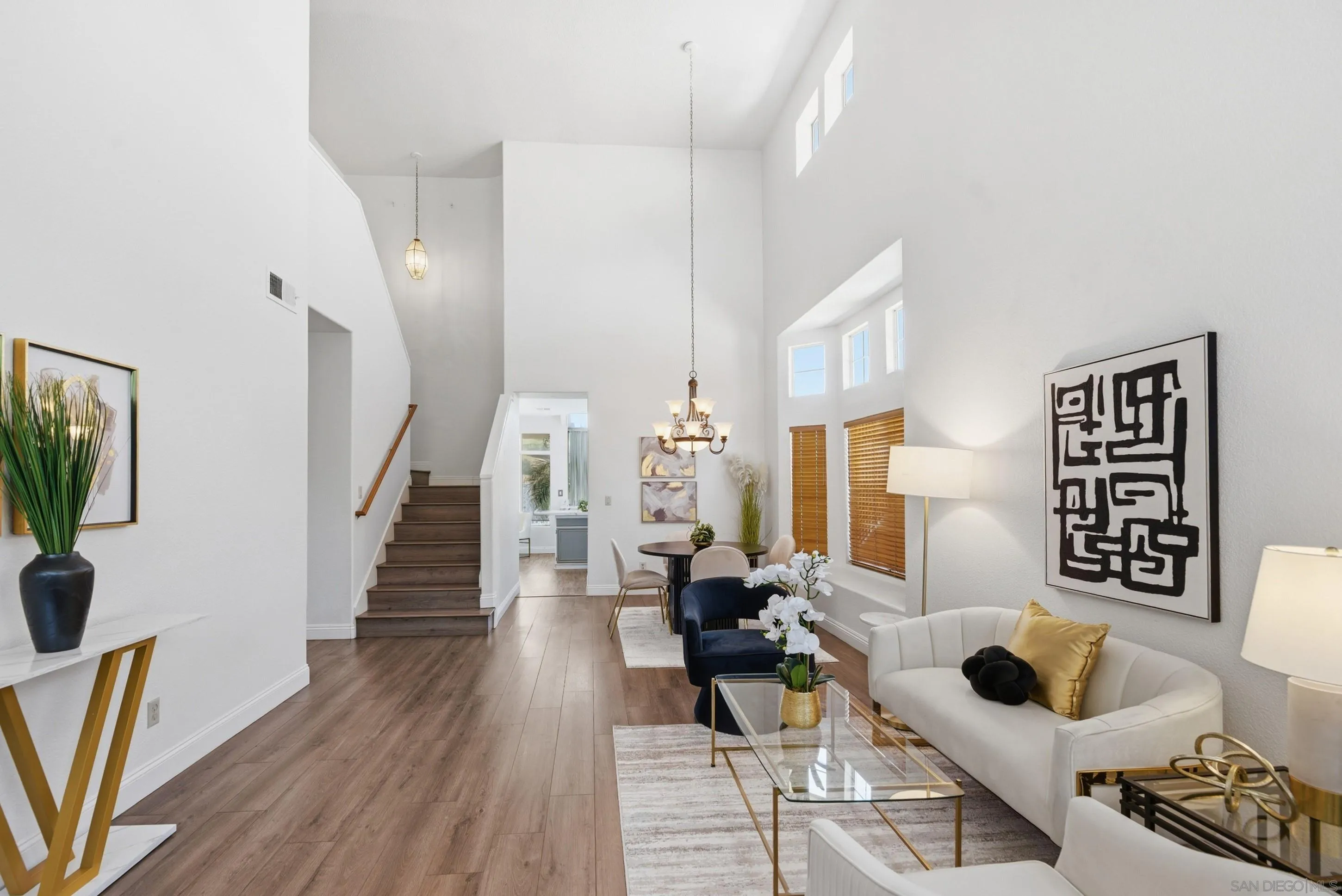 https://cdn.realtyfeed.com/cdn/127/260011032/3fd207896fcf9e697794e5e212a606ad.webp