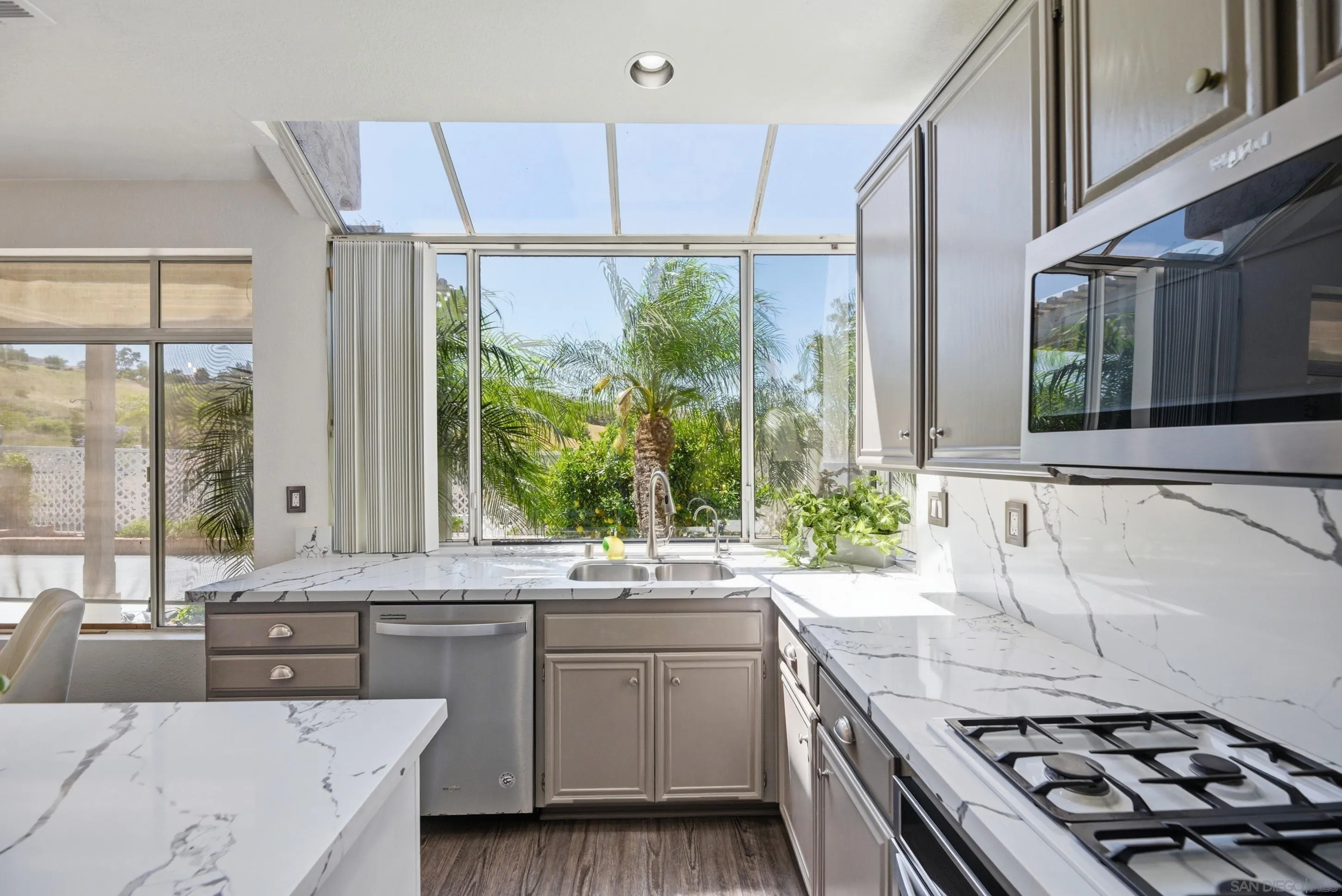https://cdn.realtyfeed.com/cdn/127/260011032/46485f2ba3acdedbf7e1b9a0b94ed579.webp
