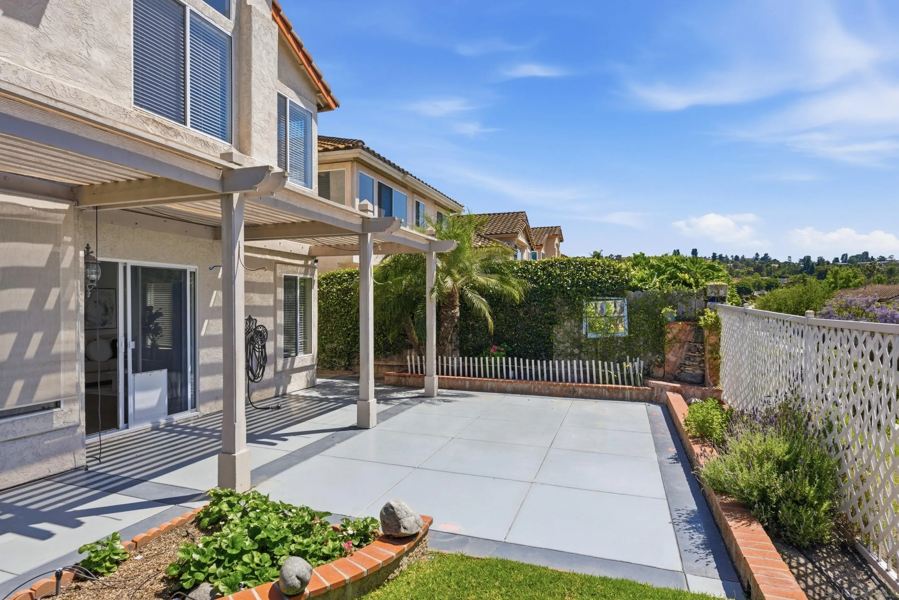 https://cdn.realtyfeed.com/cdn/127/260011032/b97636ff0d5f0bef49b3c1eb93e85b2e.webp