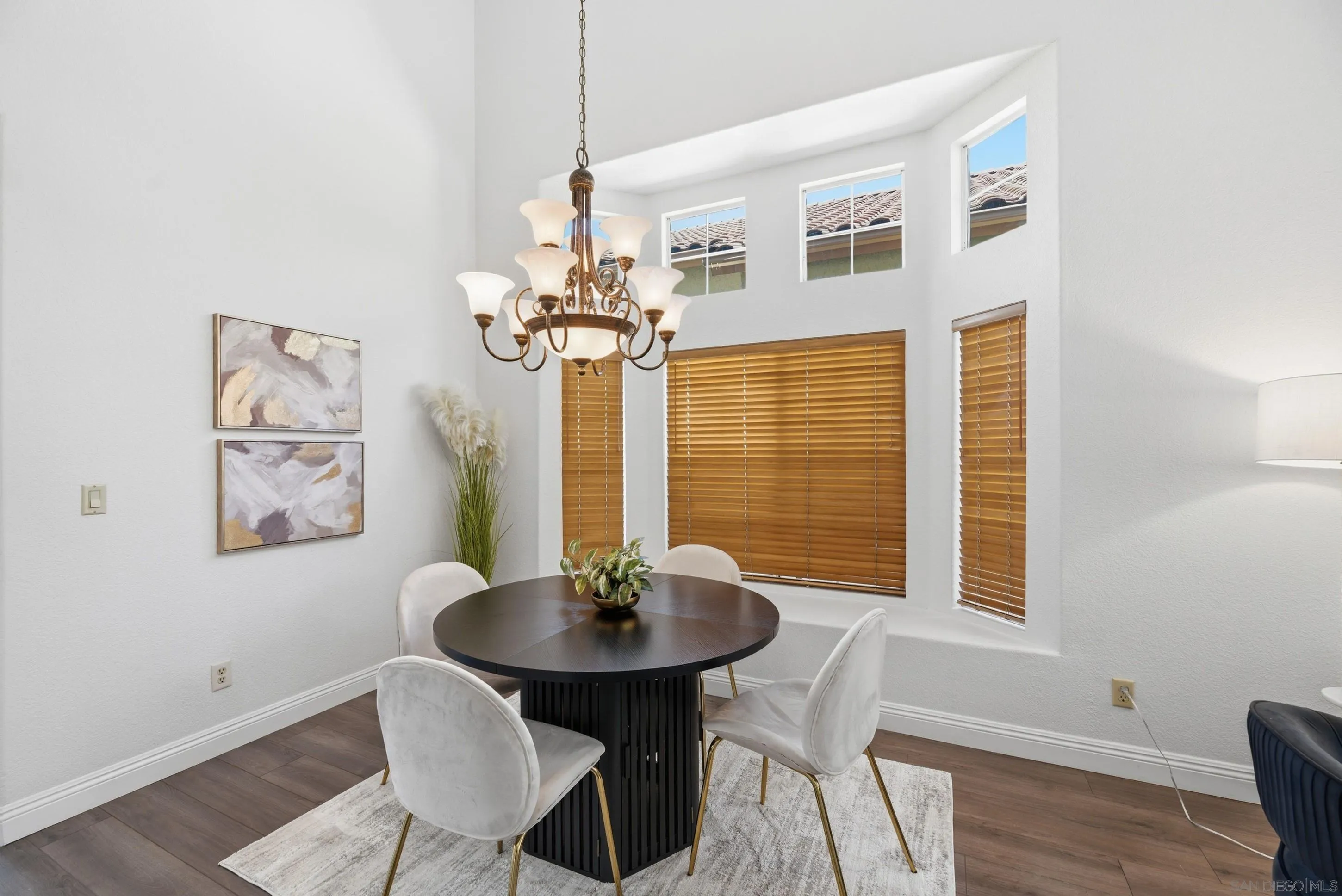 https://cdn.realtyfeed.com/cdn/127/260011032/ba286edf08dc188b2af4eb4b8e52bbc1.webp