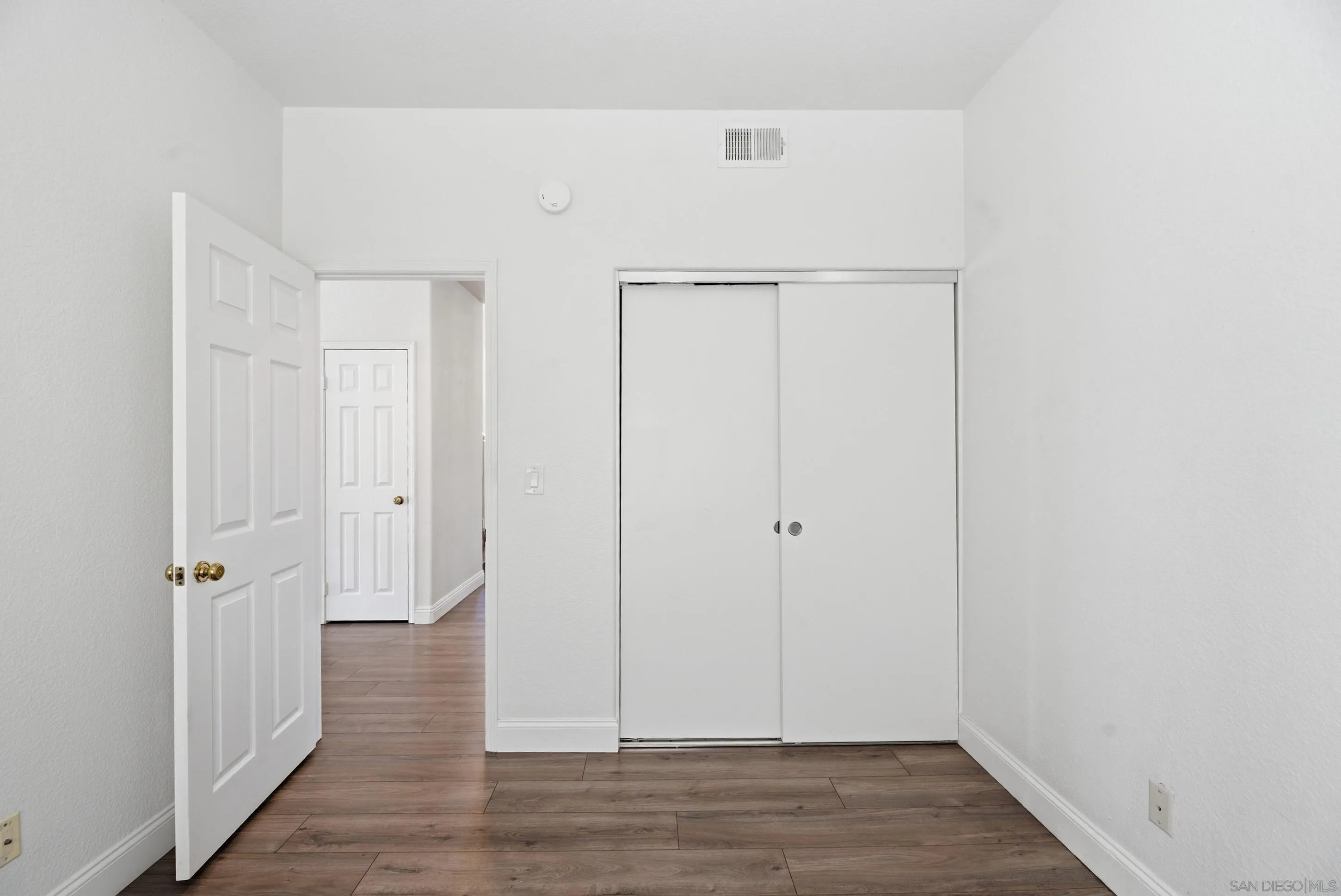 https://cdn.realtyfeed.com/cdn/127/260011032/c1d07d2882035cf2ec3db0b7203f68a7.webp