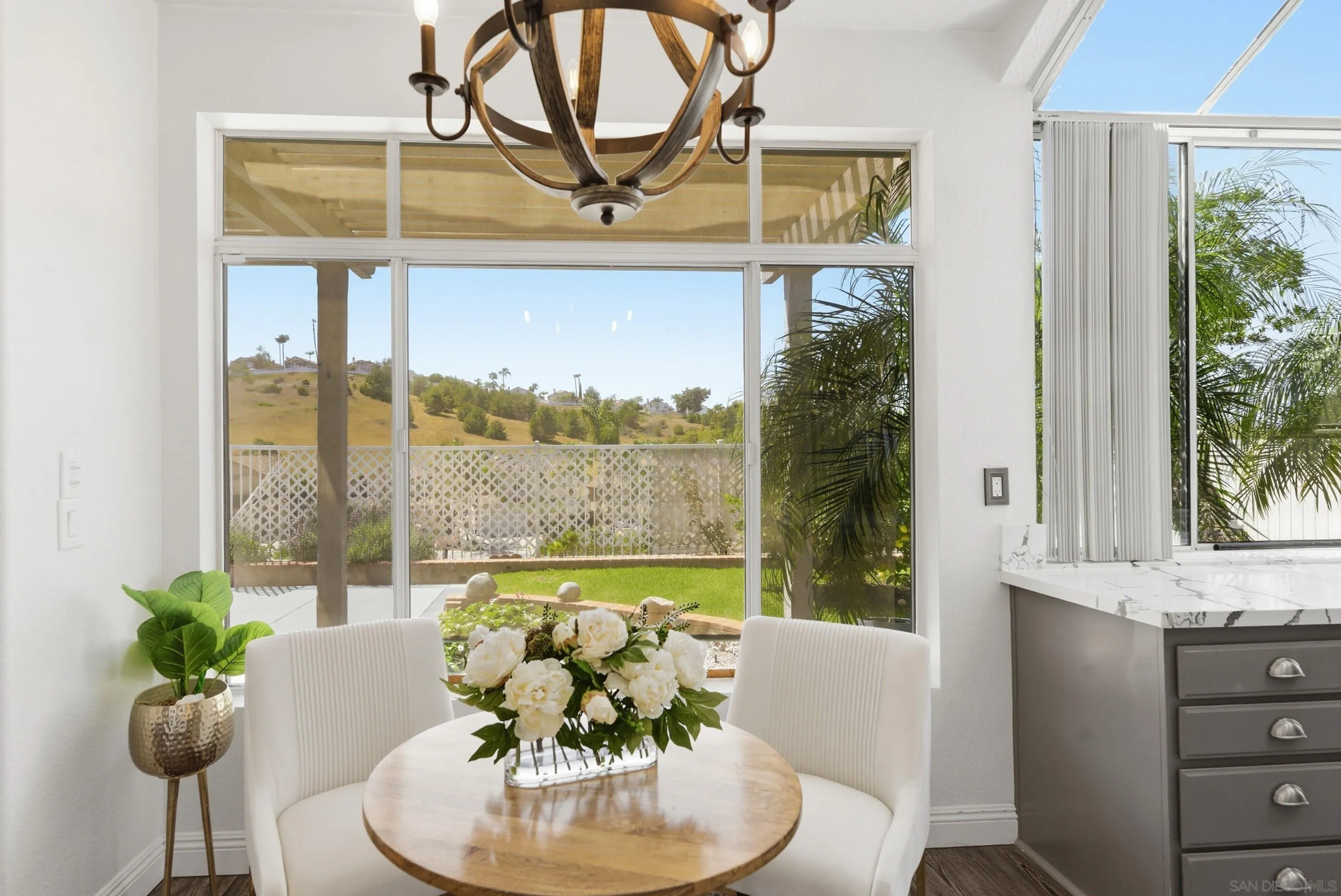 https://cdn.realtyfeed.com/cdn/127/260011032/dc2d2e772d086713782c928763f4c565.webp