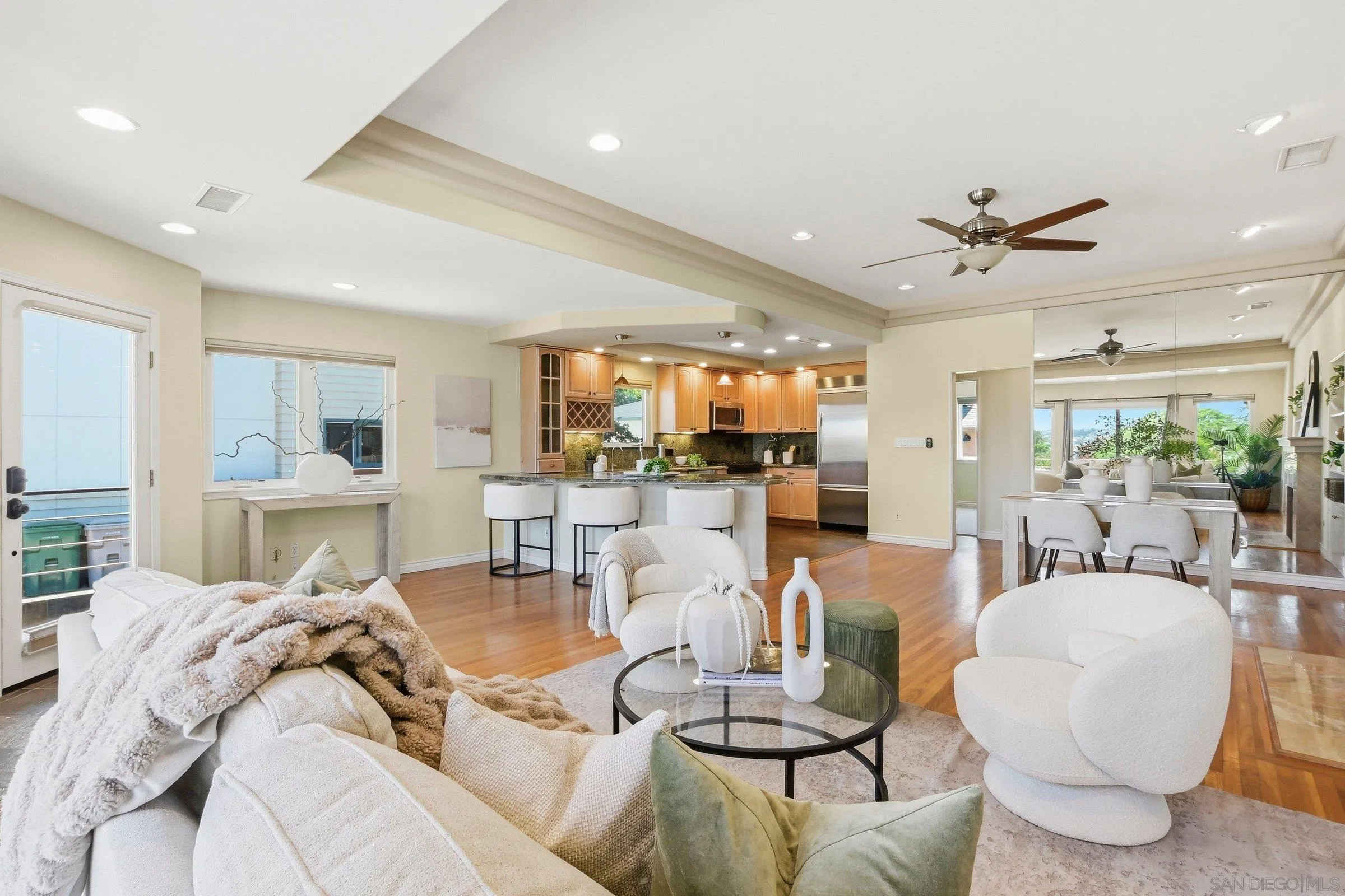 https://cdn.realtyfeed.com/cdn/127/260011033/010023b5f772e6f96a9653ca1ef5dda5.webp