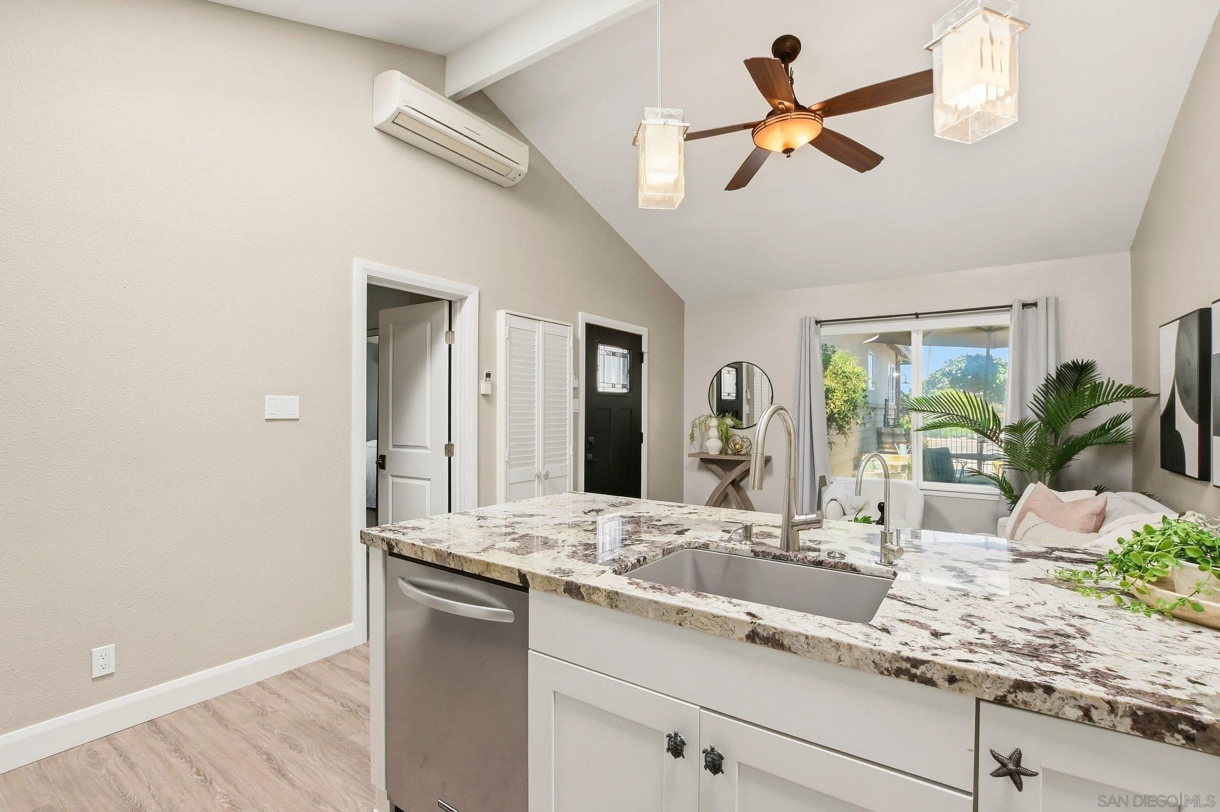 https://cdn.realtyfeed.com/cdn/127/260011033/93268e9c602fa3738d10a37f3eed3ad7.webp