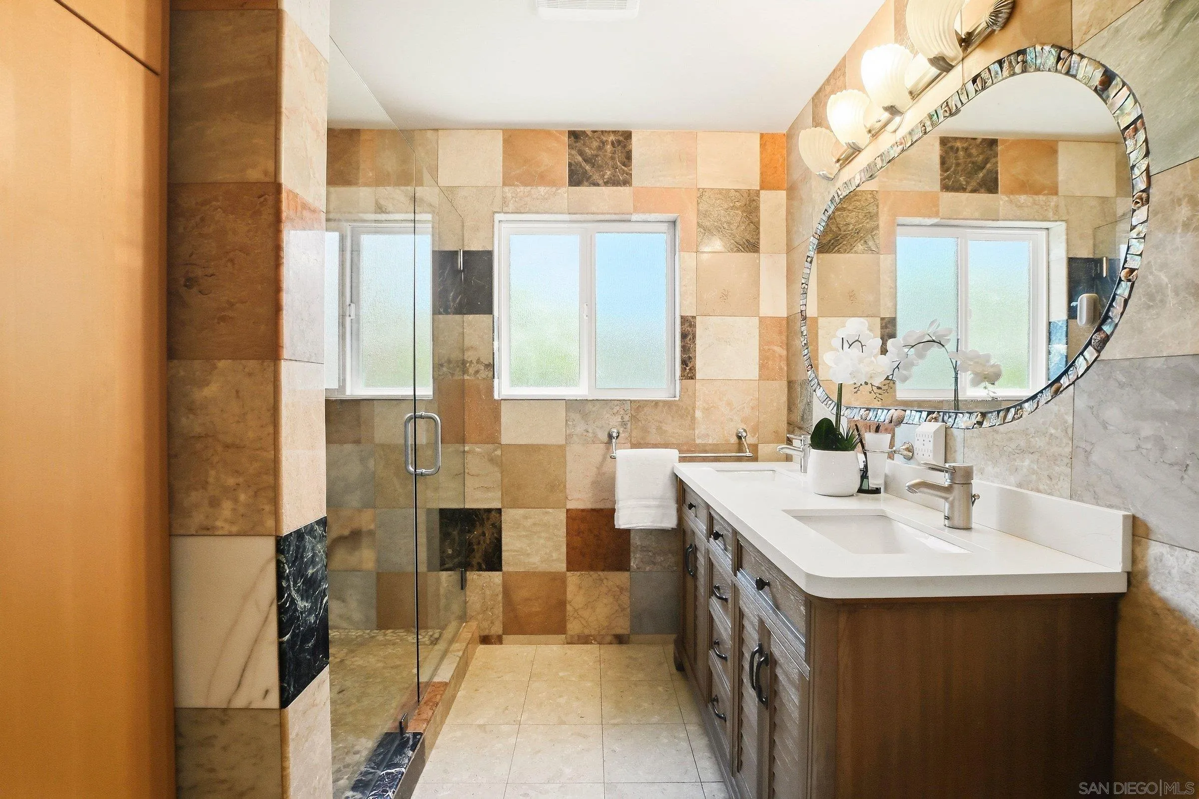 https://cdn.realtyfeed.com/cdn/127/260011033/a7fb8fb0d53e9752a0da3300da1e8c79.webp