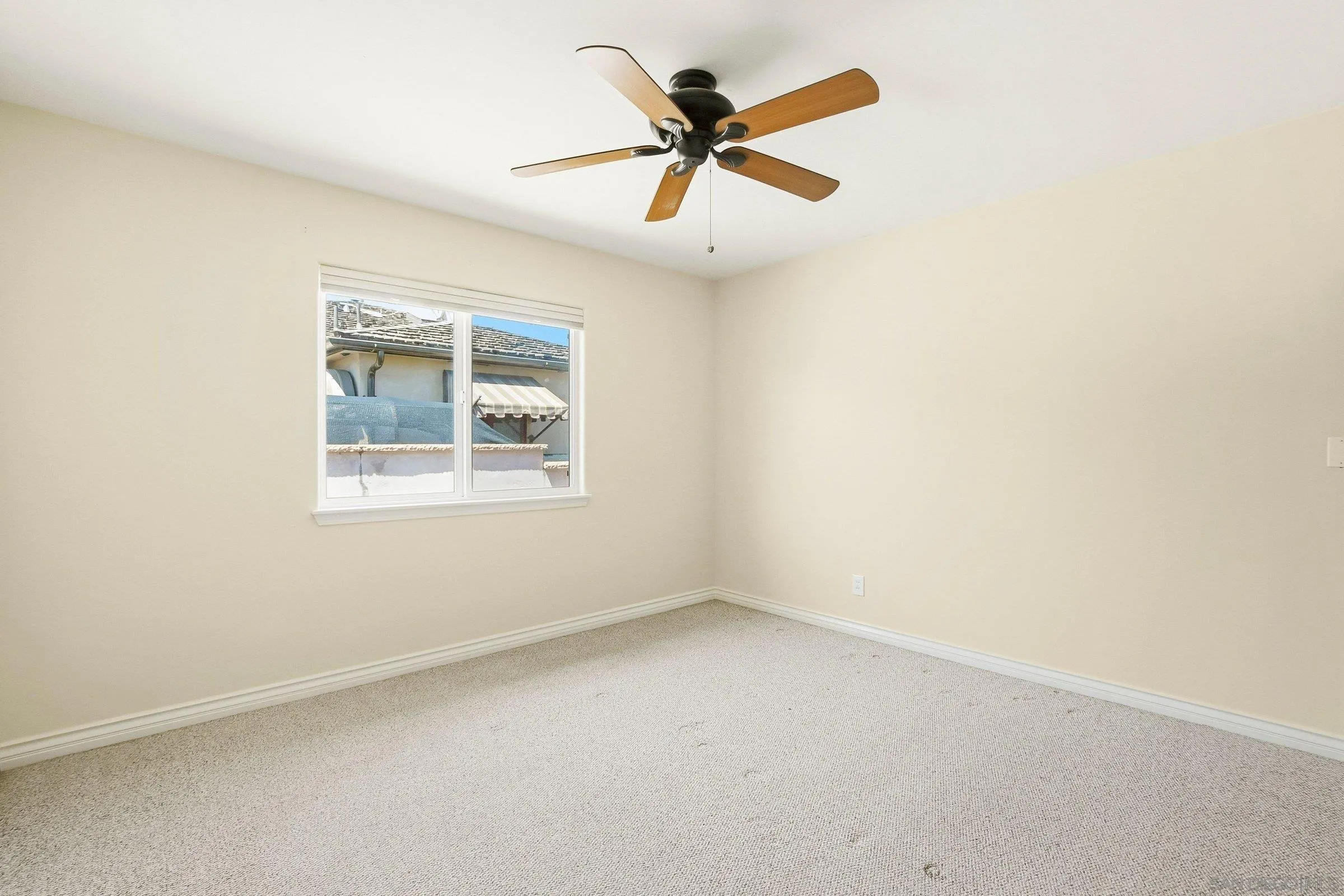 https://cdn.realtyfeed.com/cdn/127/260011033/d788b98a890c2a1338977cf98ed91eae.webp