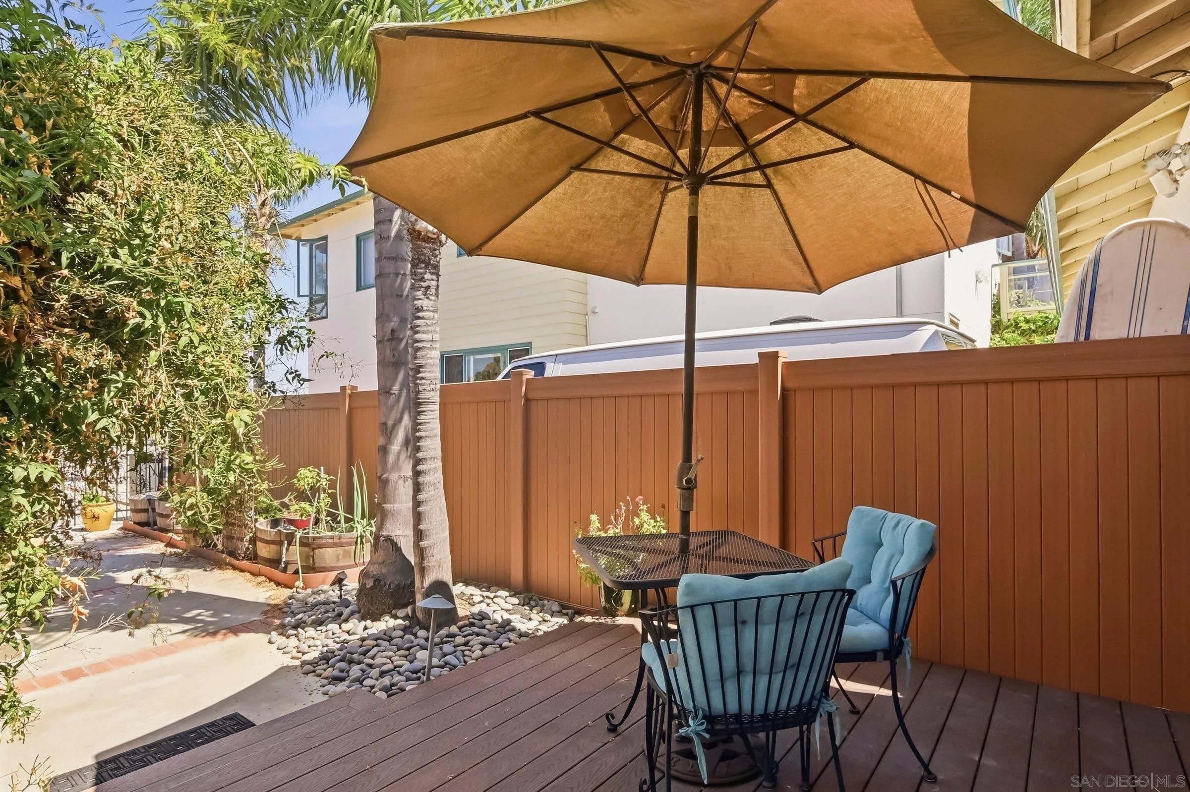 https://cdn.realtyfeed.com/cdn/127/260011033/d86539209b8970e11a9046d240a97c27.webp