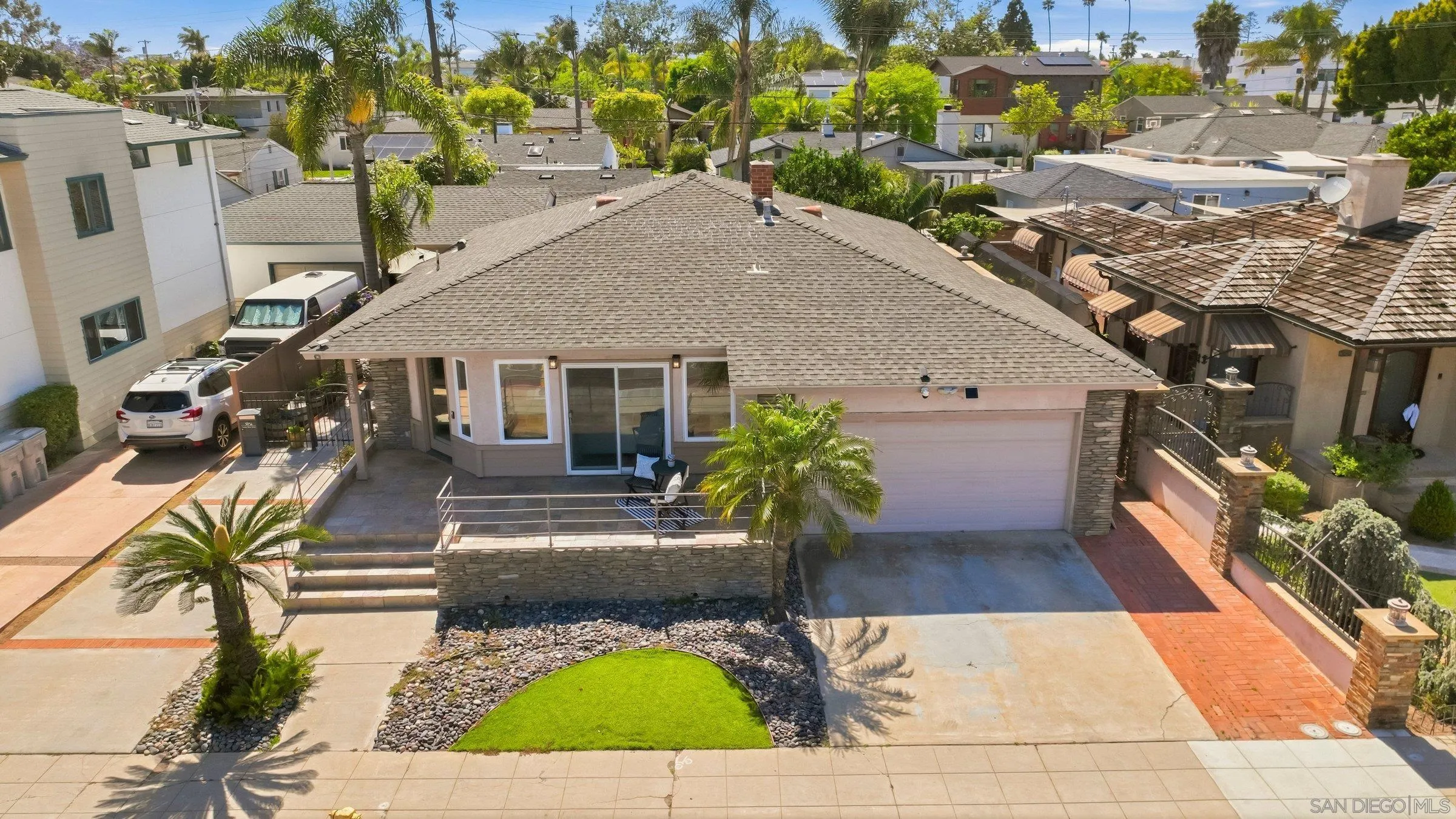 https://cdn.realtyfeed.com/cdn/127/260011033/dff5ac9f1d23571ee3c2fe9dc30b97f2.webp