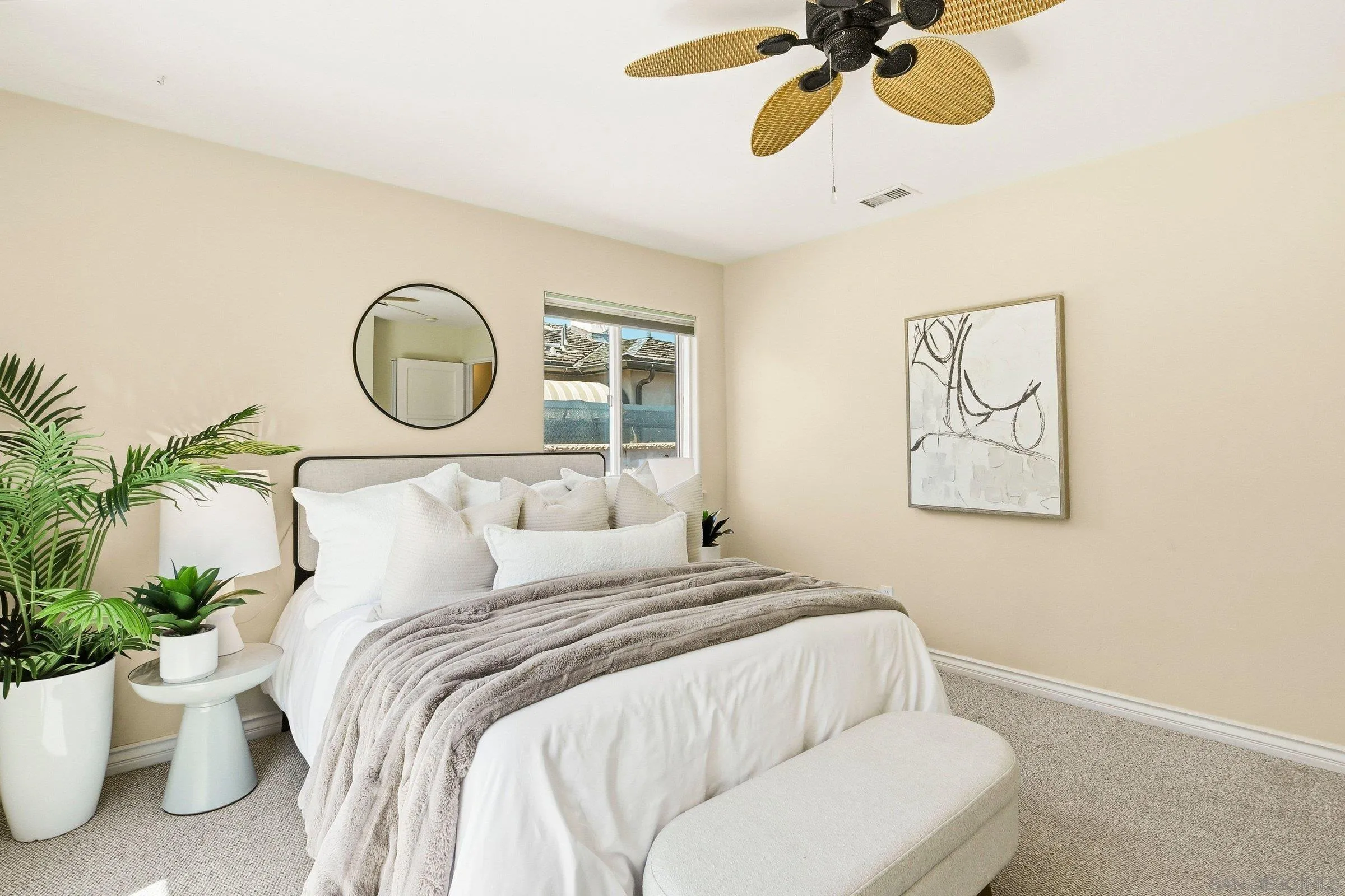 https://cdn.realtyfeed.com/cdn/127/260011033/f7b0223a3057be3a974626735b1c6665.webp
