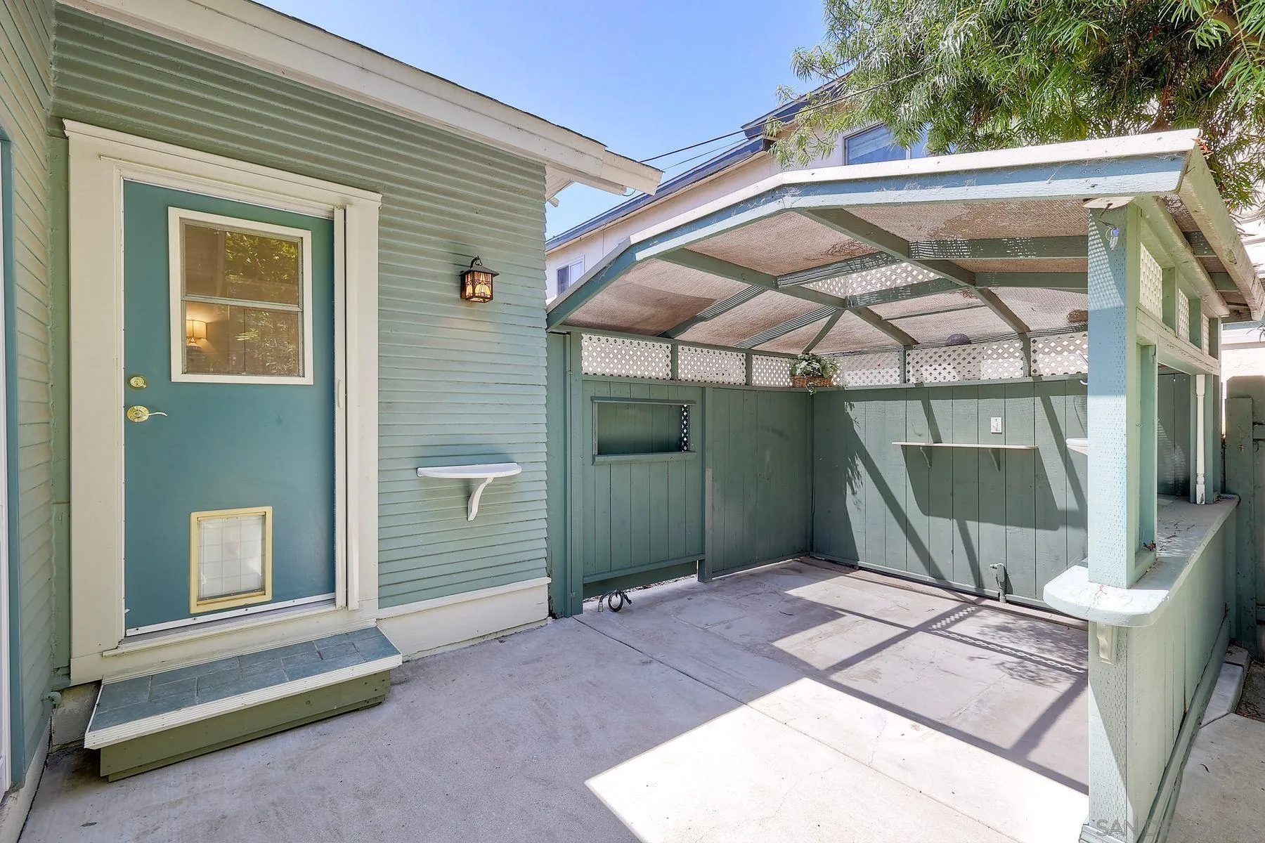 https://cdn.realtyfeed.com/cdn/127/260011035/5df05c8c44e70878e2d6f3c75d6e5a7b.webp
