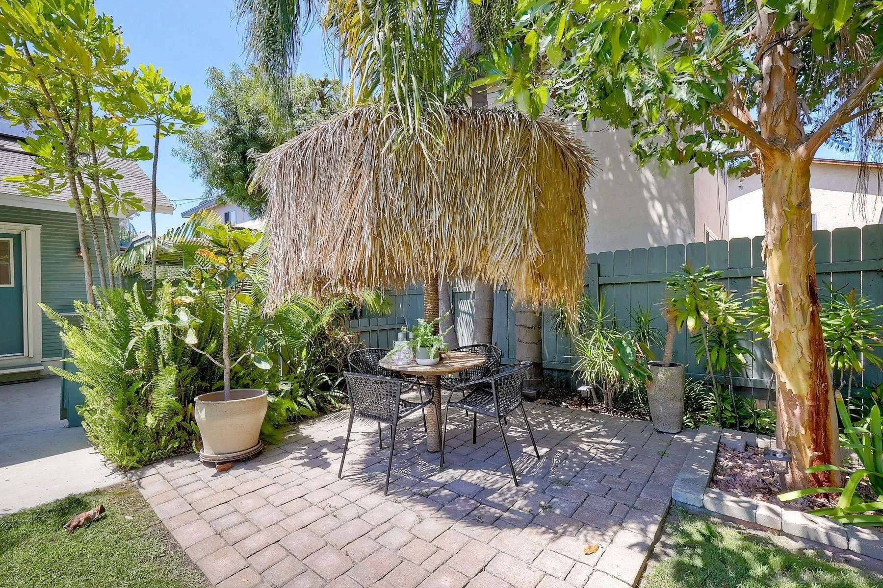 https://cdn.realtyfeed.com/cdn/127/260011035/7913dce3e98cacb366f5288c7448fb87.webp