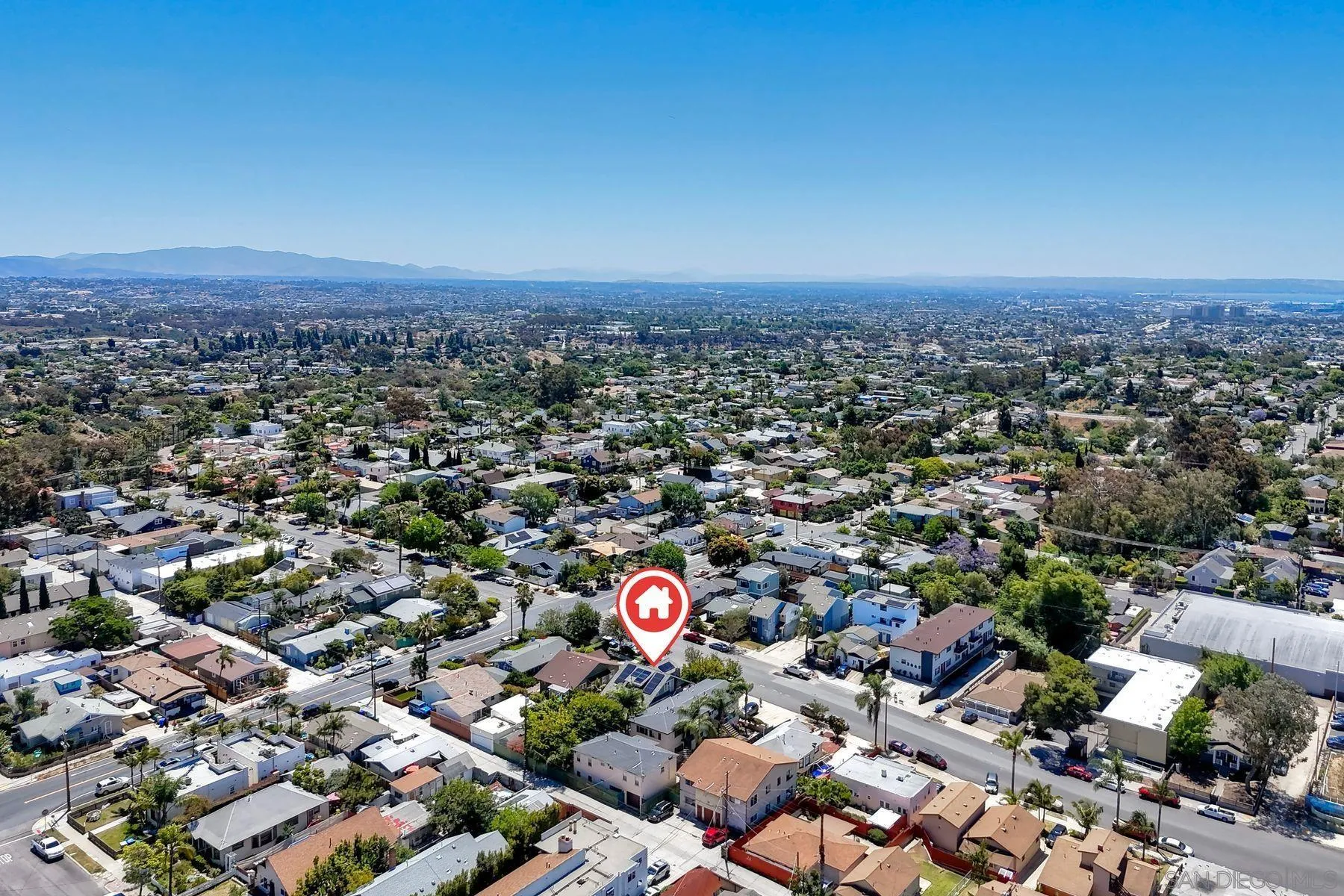 https://cdn.realtyfeed.com/cdn/127/260011035/90a0191ec3f76207f04fed18a395394e.webp