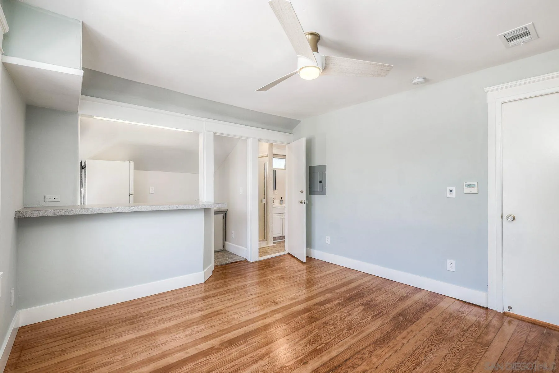 https://cdn.realtyfeed.com/cdn/127/260011035/b6063b48aab923441dcd1d09a219c43f.webp