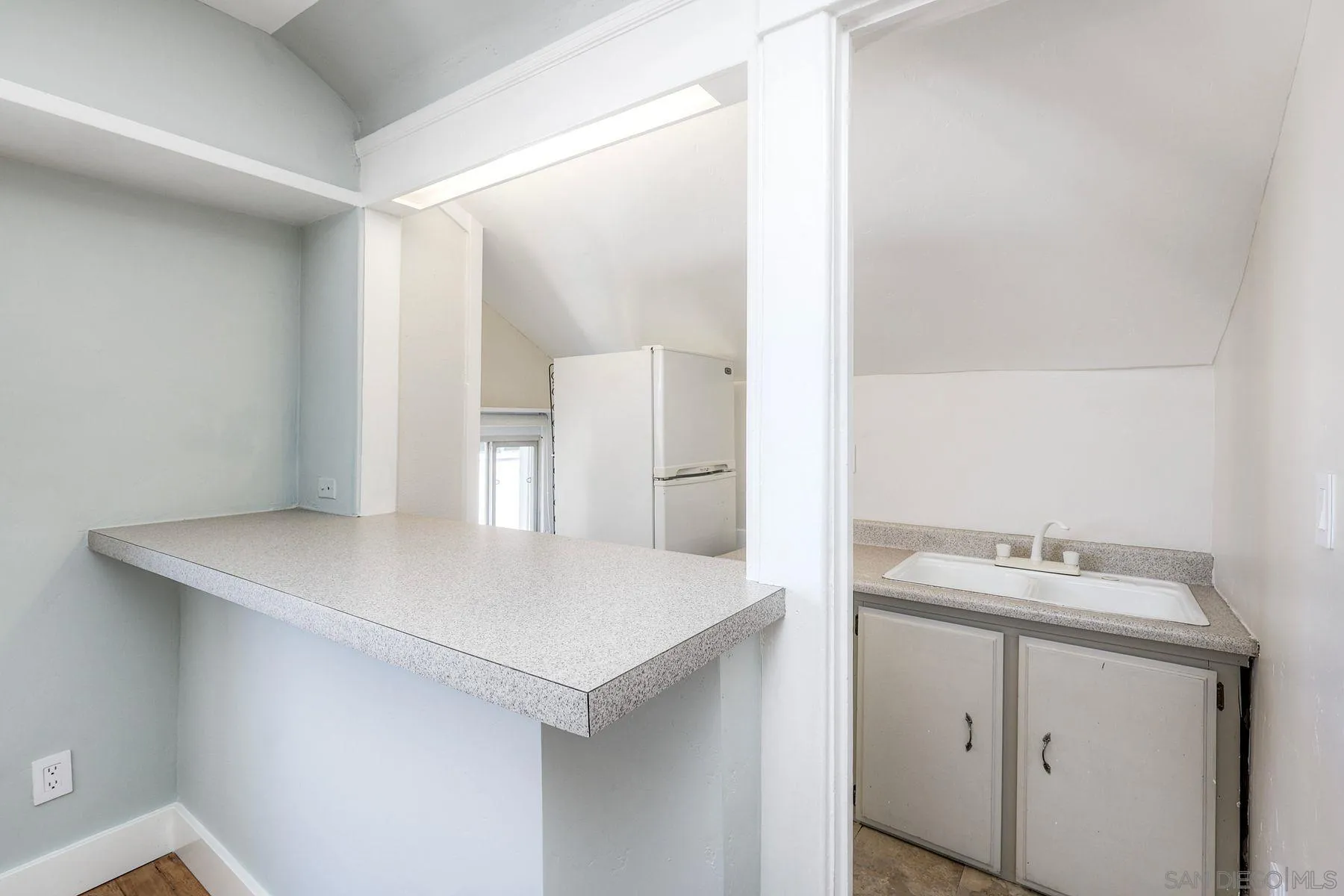https://cdn.realtyfeed.com/cdn/127/260011035/d93f3b2b8709da7fc780b3167ccebf4a.webp