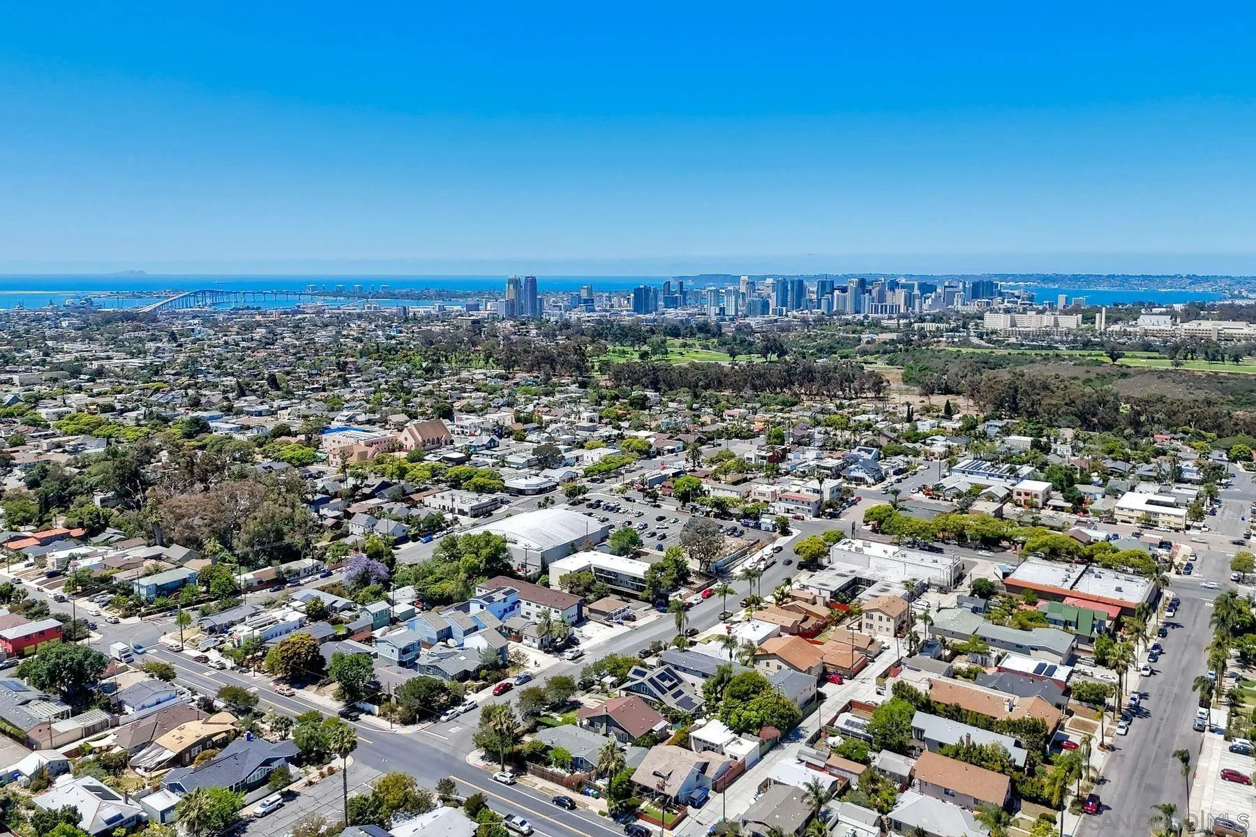 https://cdn.realtyfeed.com/cdn/127/260011035/ec3d0f9681e06a76660f56956f3bbcac.webp