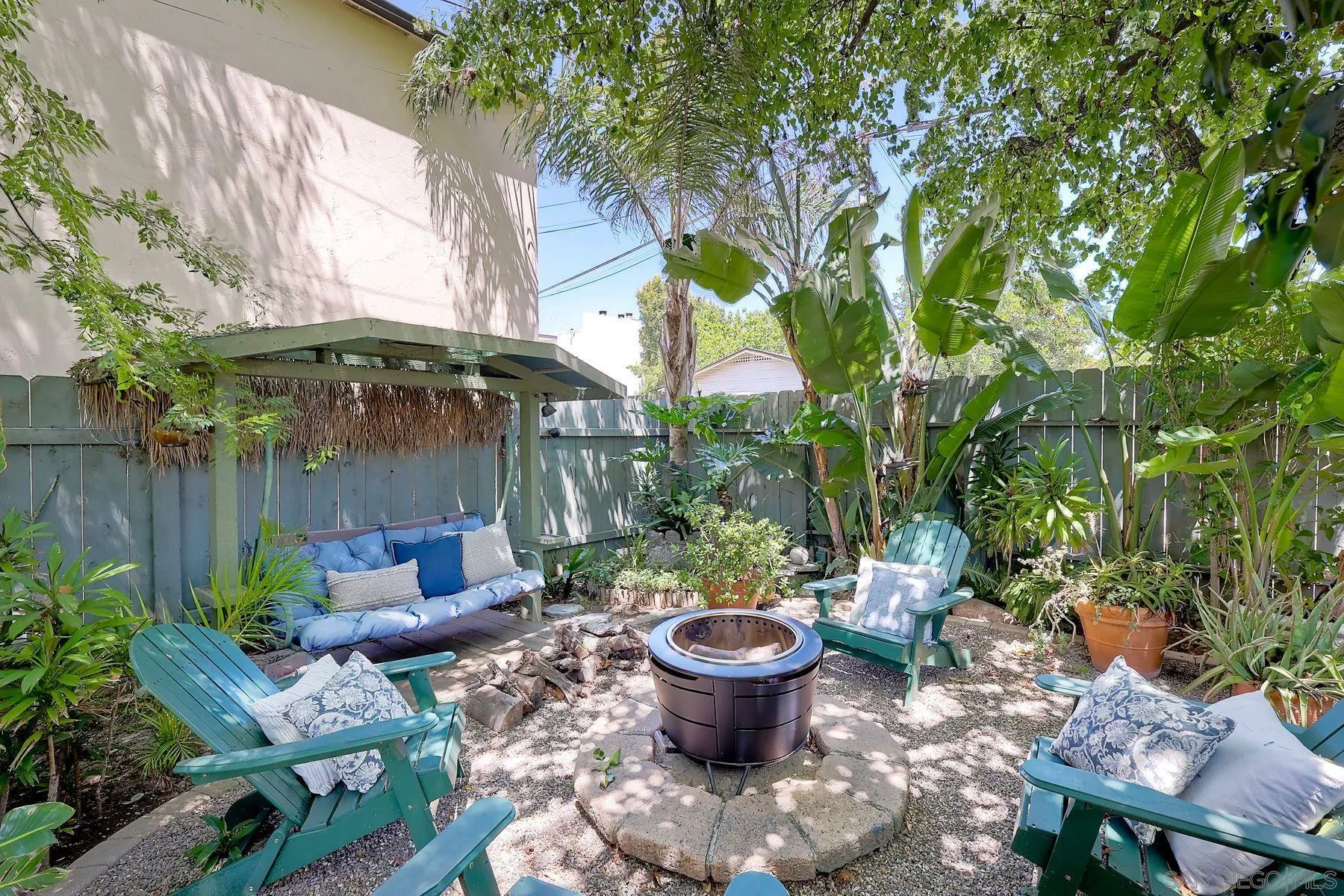https://cdn.realtyfeed.com/cdn/127/260011035/f67e74db0c5cef34ac02840ef7e5f14a.webp