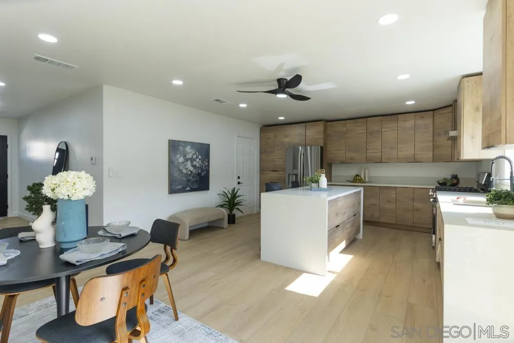 https://cdn.realtyfeed.com/cdn/127/260011037/679c45f29bf015d1770d9124fba9754a.webp