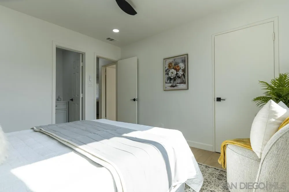 https://cdn.realtyfeed.com/cdn/127/260011037/8836de4b0c41fb8393080cc3f1271b99.webp