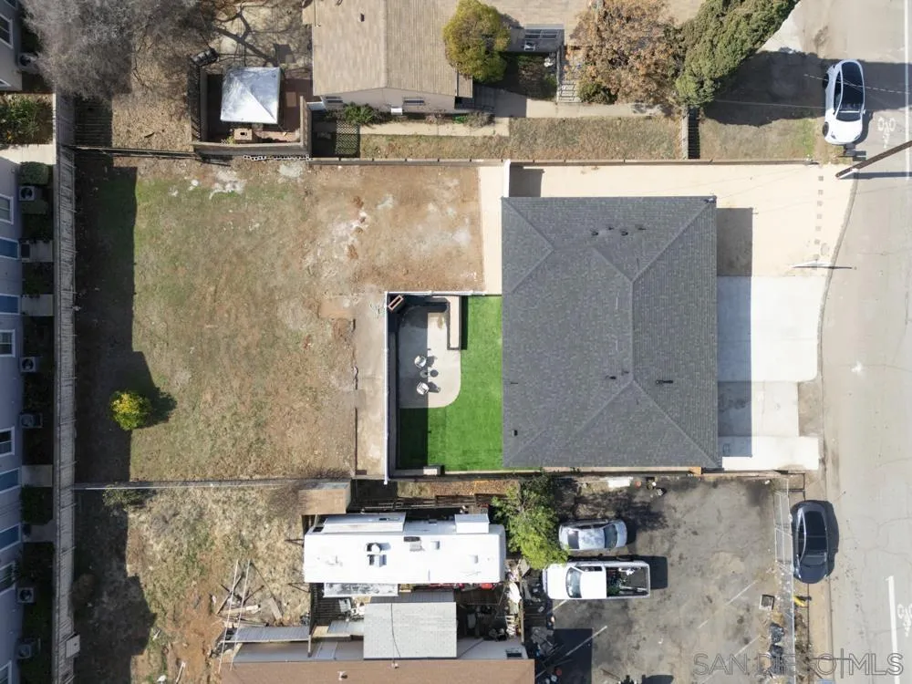 https://cdn.realtyfeed.com/cdn/127/260011037/aea82b70c78ce487c24045b59247cd5c.webp