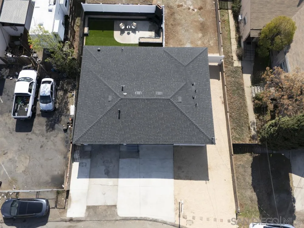 https://cdn.realtyfeed.com/cdn/127/260011037/b93ec7b66801372ba188ee8ecd01e9b3.webp
