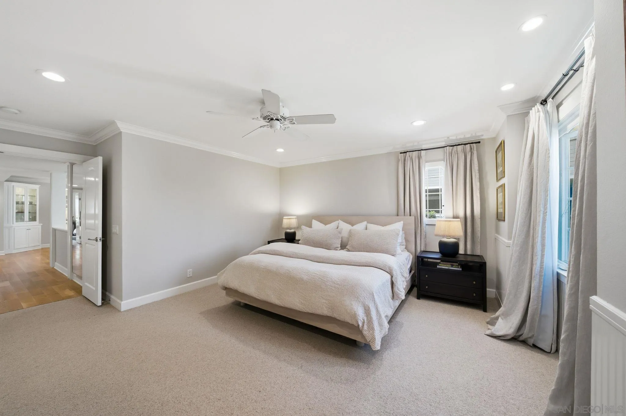 https://cdn.realtyfeed.com/cdn/127/260011040/67e3fa3bbae6eb9fc2c5cf64d95ee7e0.webp