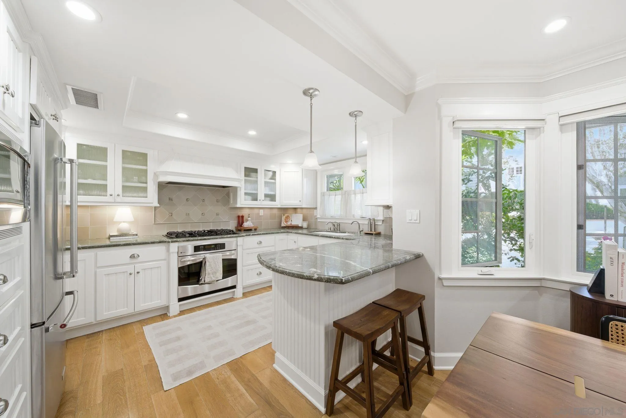 Photo #9: 260011040 Listing: Photo #9
