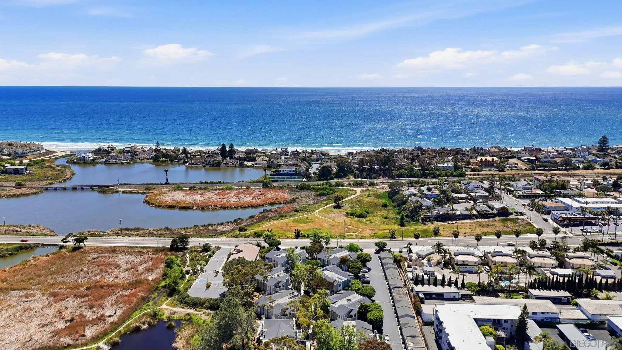 https://cdn.realtyfeed.com/cdn/127/260011040/b58dd5ead3d9eb18b0dabaebf66a5d26.webp