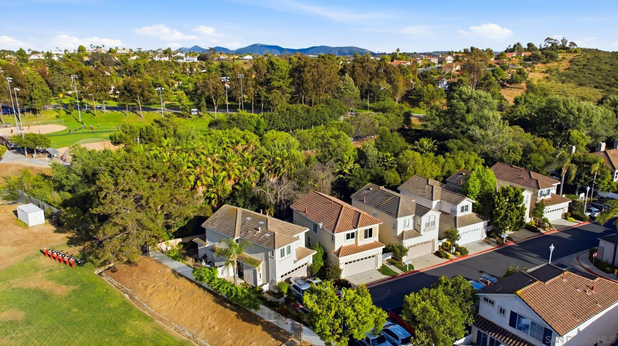 https://cdn.realtyfeed.com/cdn/127/260011041/127ce20fdf7c9482b3c7c032b7a02227.webp