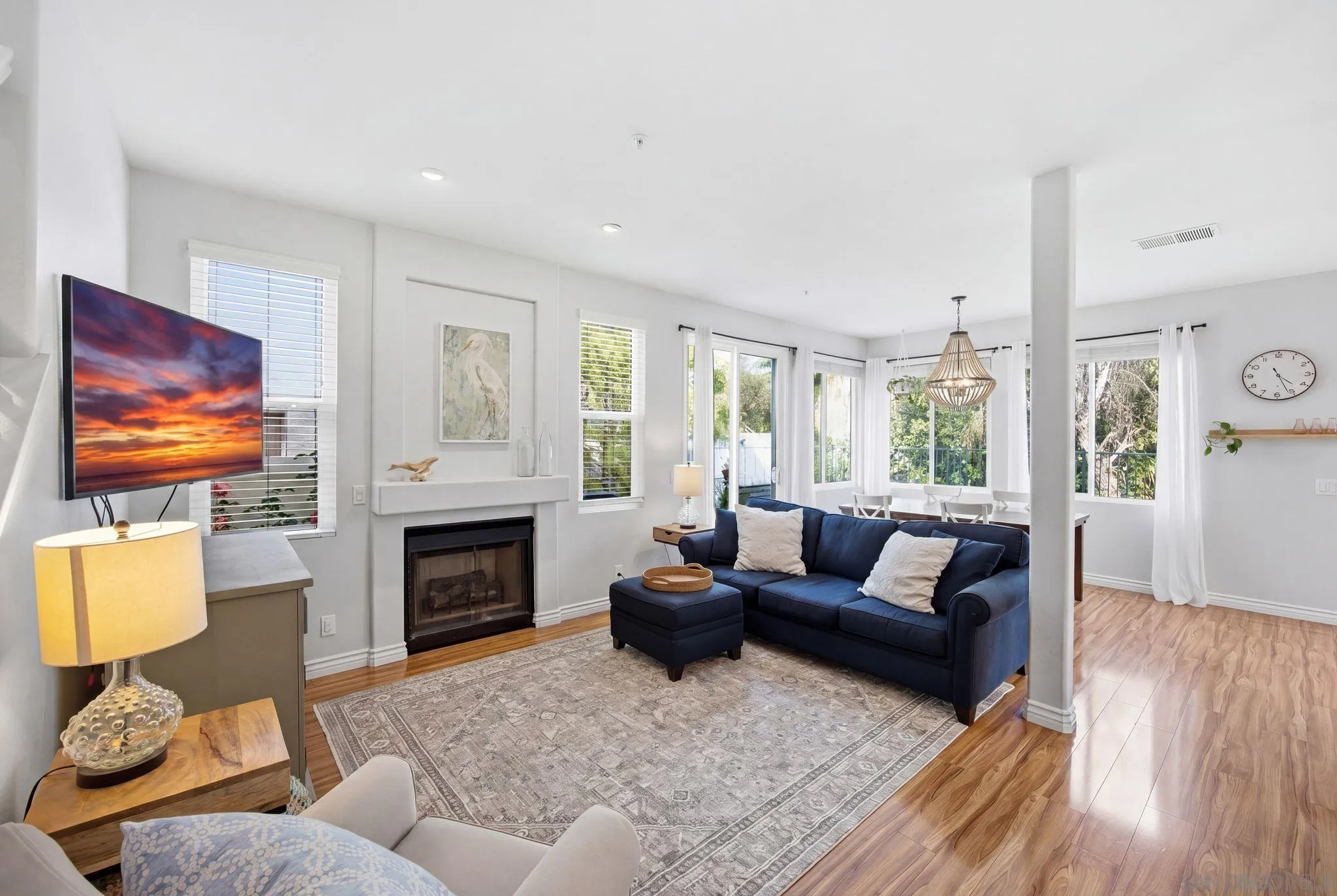 https://cdn.realtyfeed.com/cdn/127/260011041/c1d7c24bc297f473ed6351baf2d896b4.webp