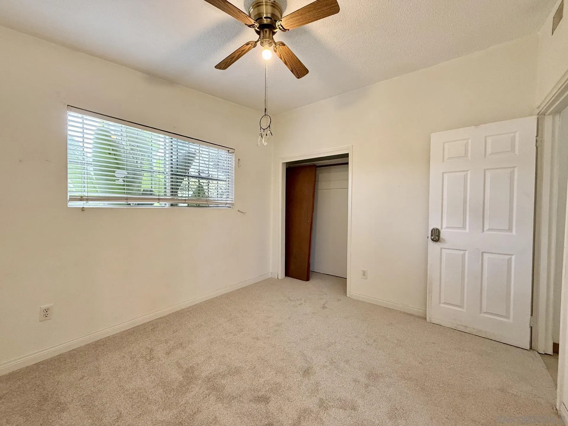 https://cdn.realtyfeed.com/cdn/127/260011043/25fc3e165512dada116256da3f27e392.webp