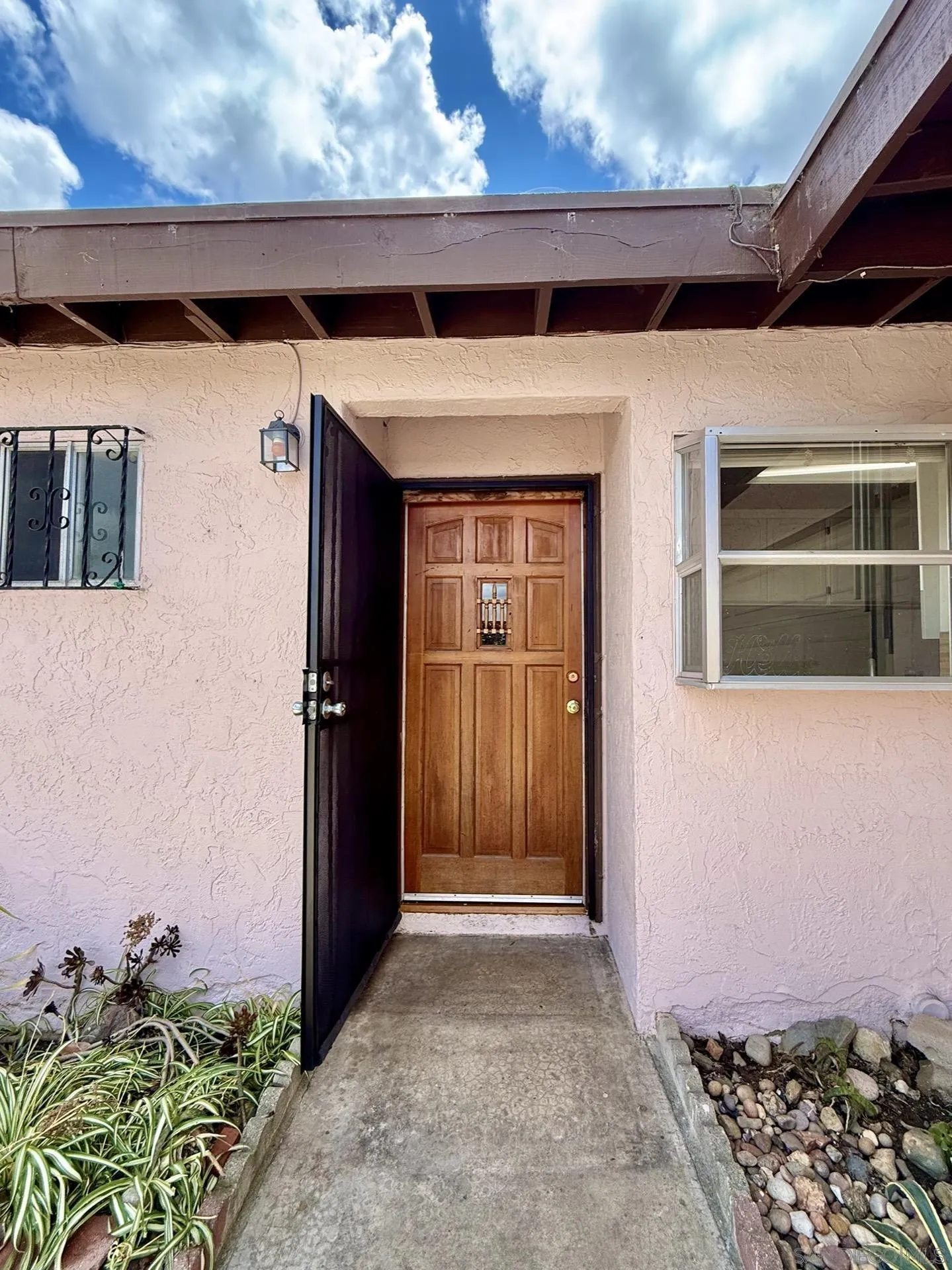 https://cdn.realtyfeed.com/cdn/127/260011043/64626d9291a2fecb1b640b78292b0e4c.webp
