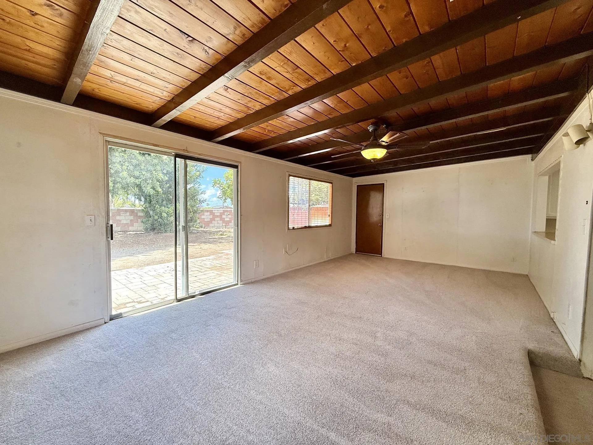 https://cdn.realtyfeed.com/cdn/127/260011043/64c0a375a22d09640ec90b938500eb87.webp