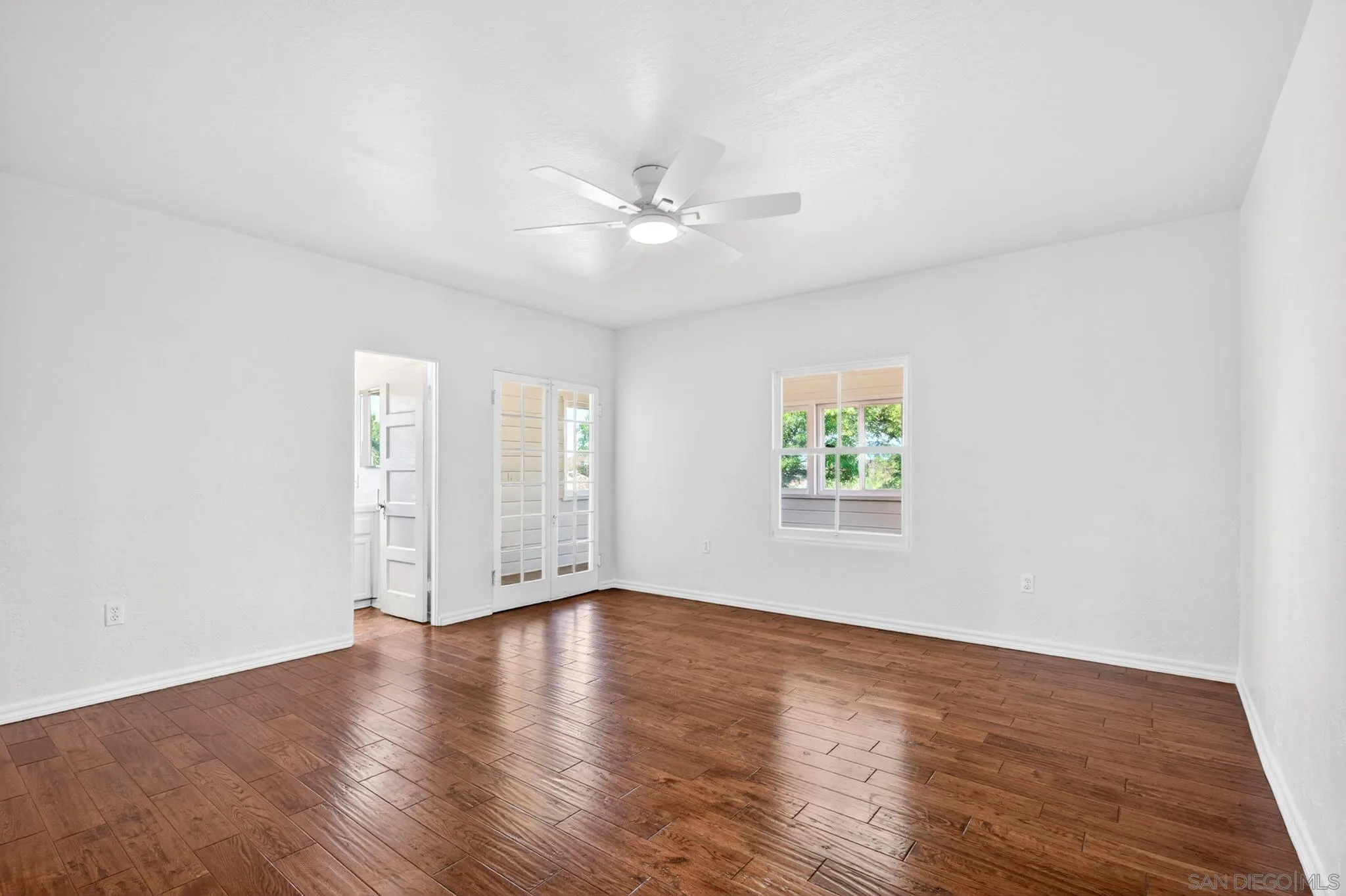 https://cdn.realtyfeed.com/cdn/127/260011046/560c898dc023856172fd29524f9d1b79.webp