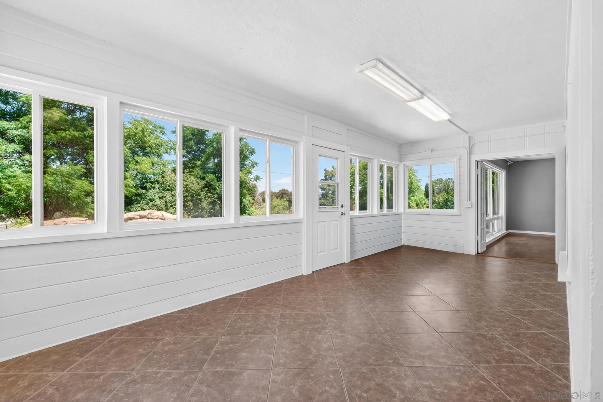 https://cdn.realtyfeed.com/cdn/127/260011046/9a3891f29d78eb363a2867db4da610af.webp