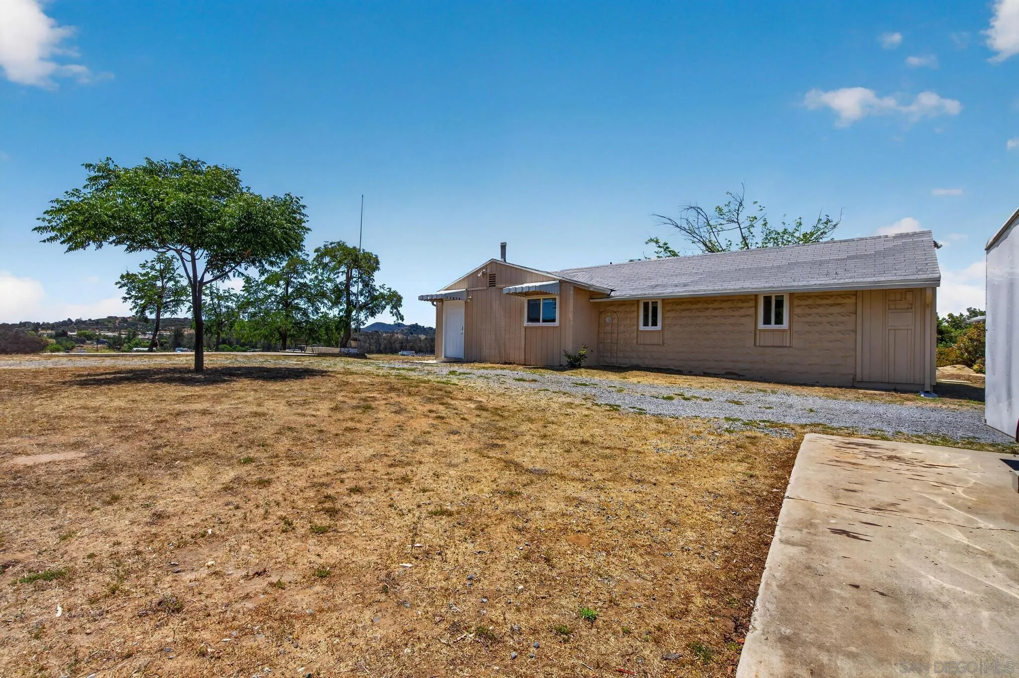 https://cdn.realtyfeed.com/cdn/127/260011046/bae783fc5c265d9a22f5e6a00d0b6563.webp