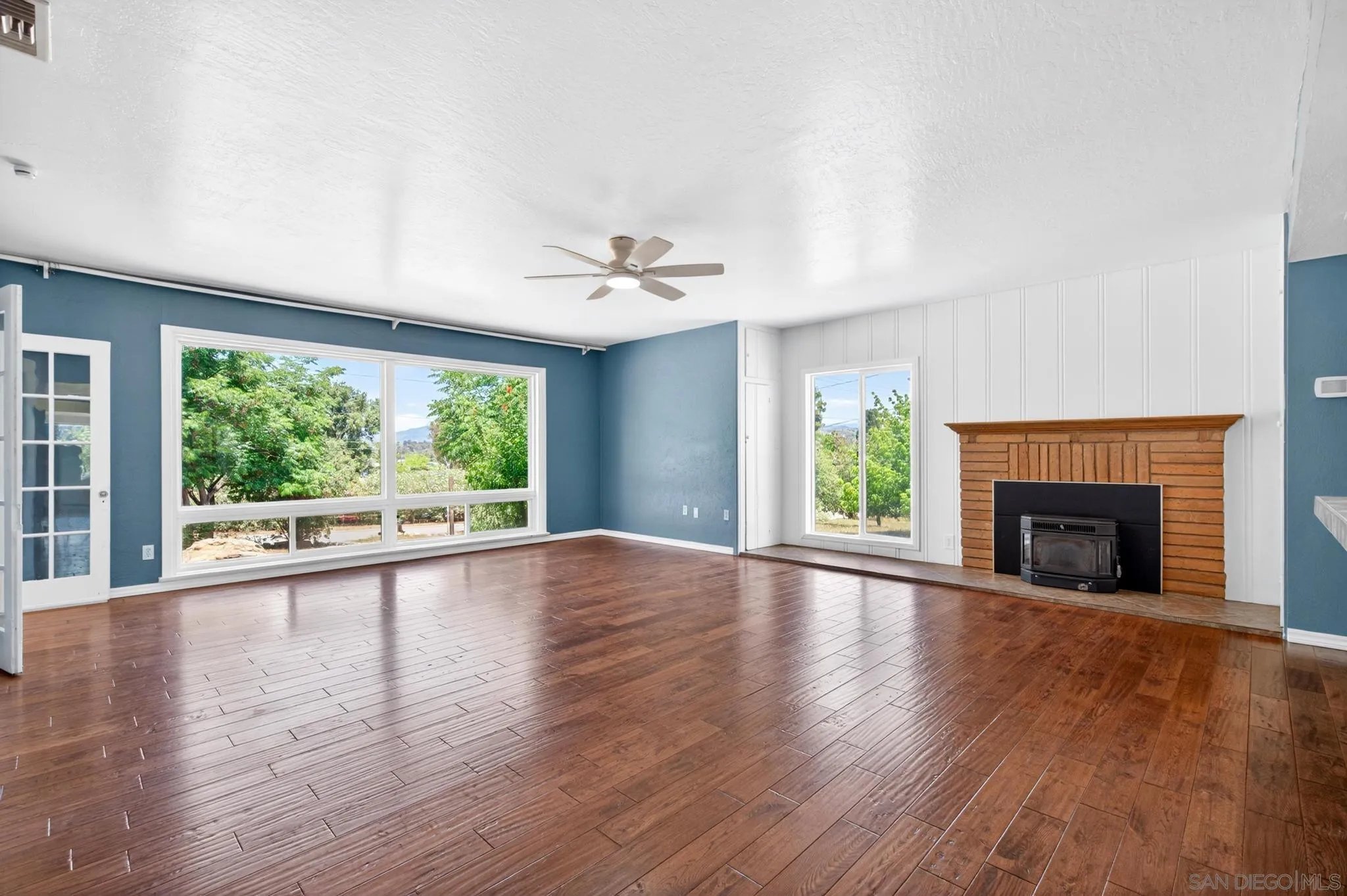 https://cdn.realtyfeed.com/cdn/127/260011046/bfc3c733784fe4de5710e2e4199b89ee.webp