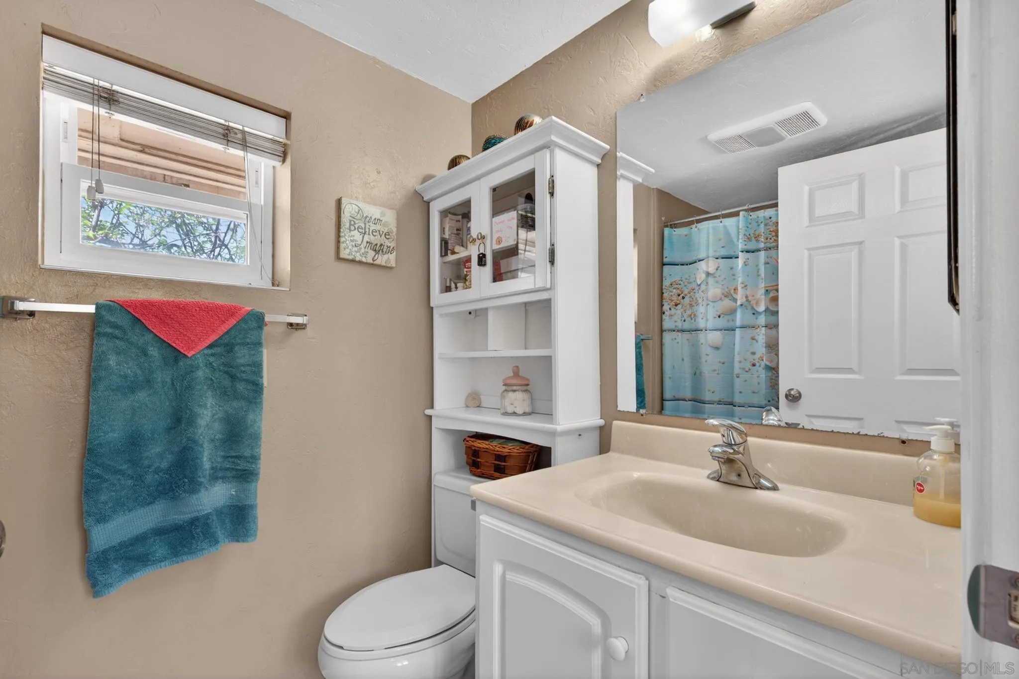 https://cdn.realtyfeed.com/cdn/127/260011046/ca7ffa16f146732d6541da44f90af60b.webp