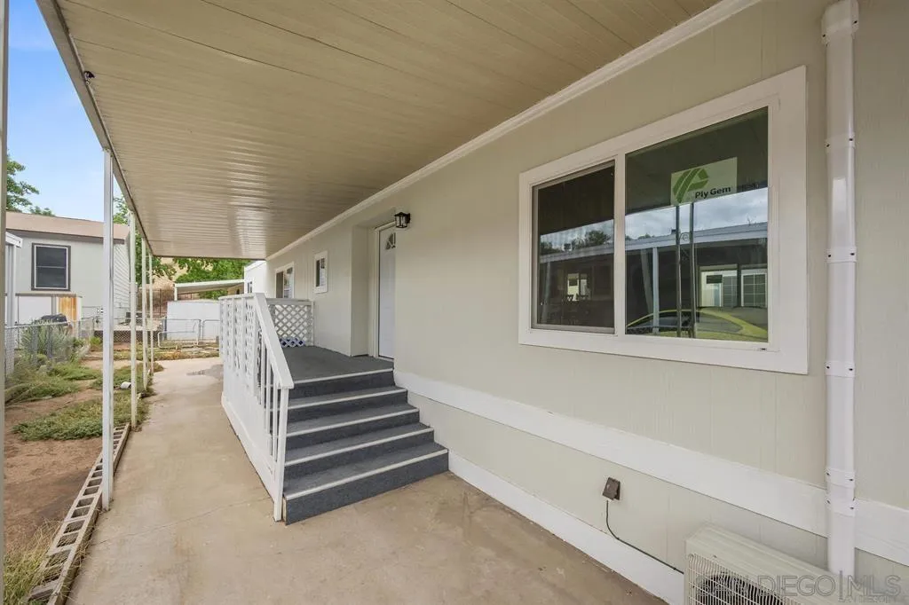 https://cdn.realtyfeed.com/cdn/127/260011050/a0babb777d89d3444d0efa2d450c3978.webp