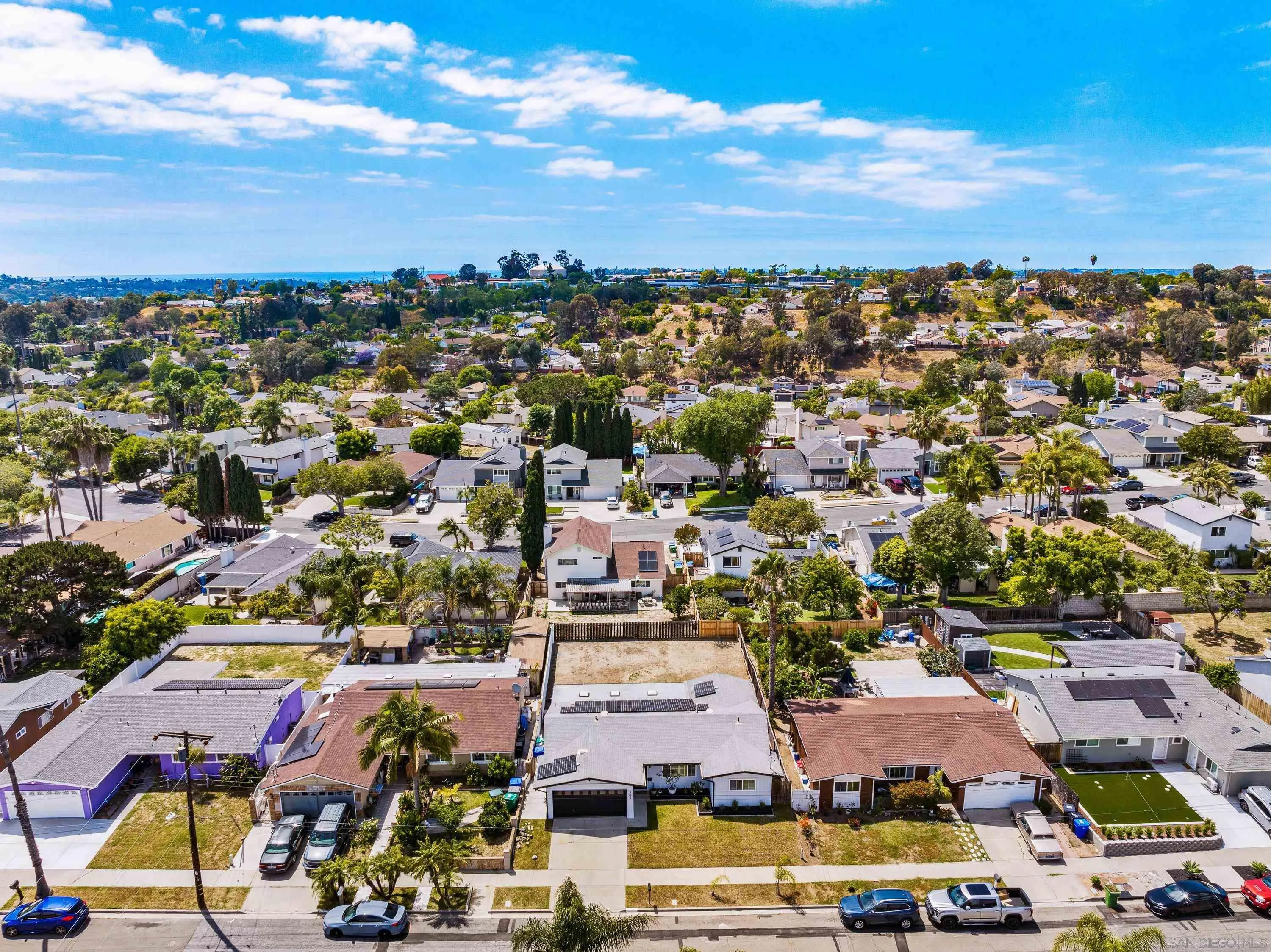 https://cdn.realtyfeed.com/cdn/127/260011052/127e17655706ac6d4e0e73b5b83da934.webp