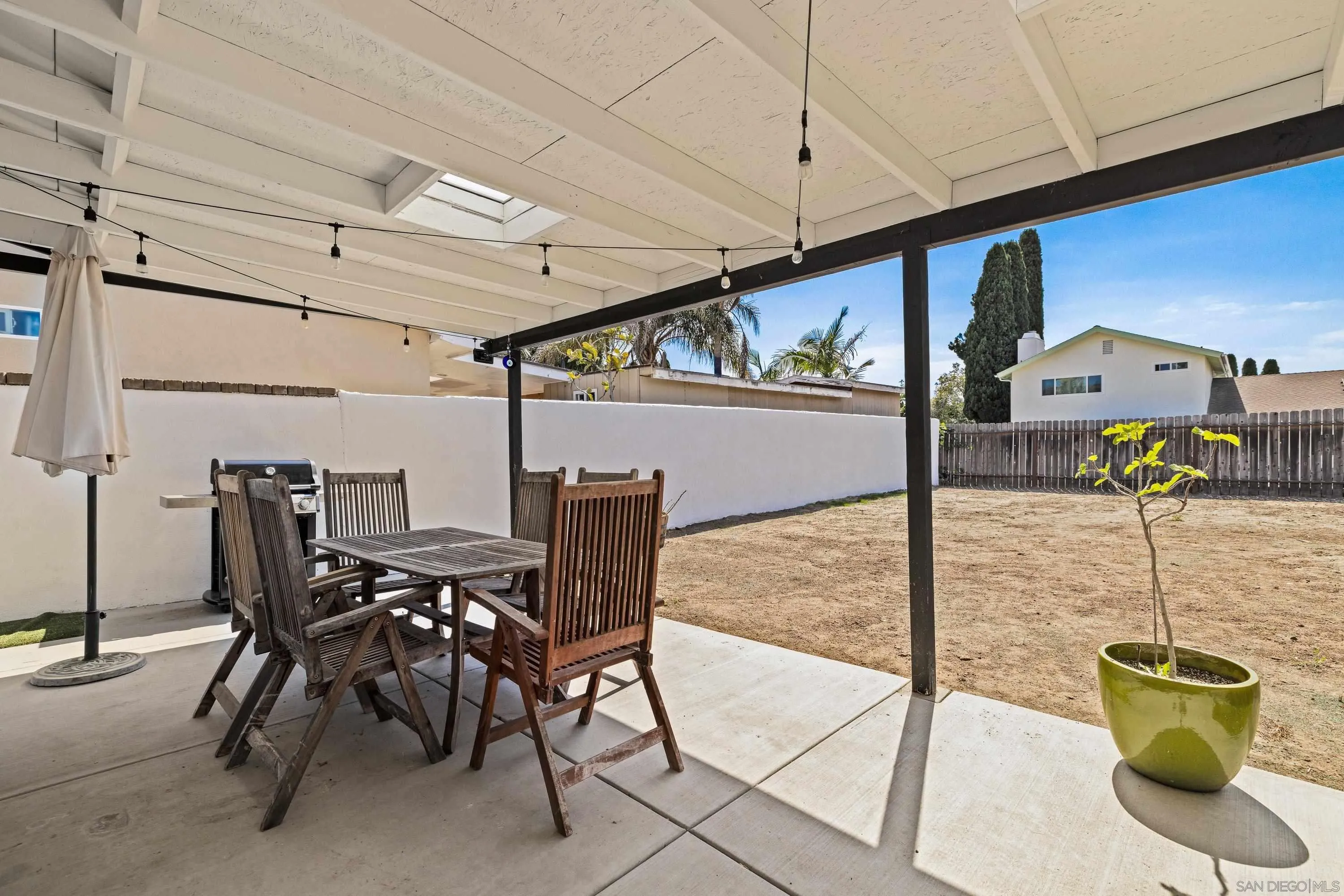 https://cdn.realtyfeed.com/cdn/127/260011052/294f1500f44df3fb5f018d70786c932a.webp
