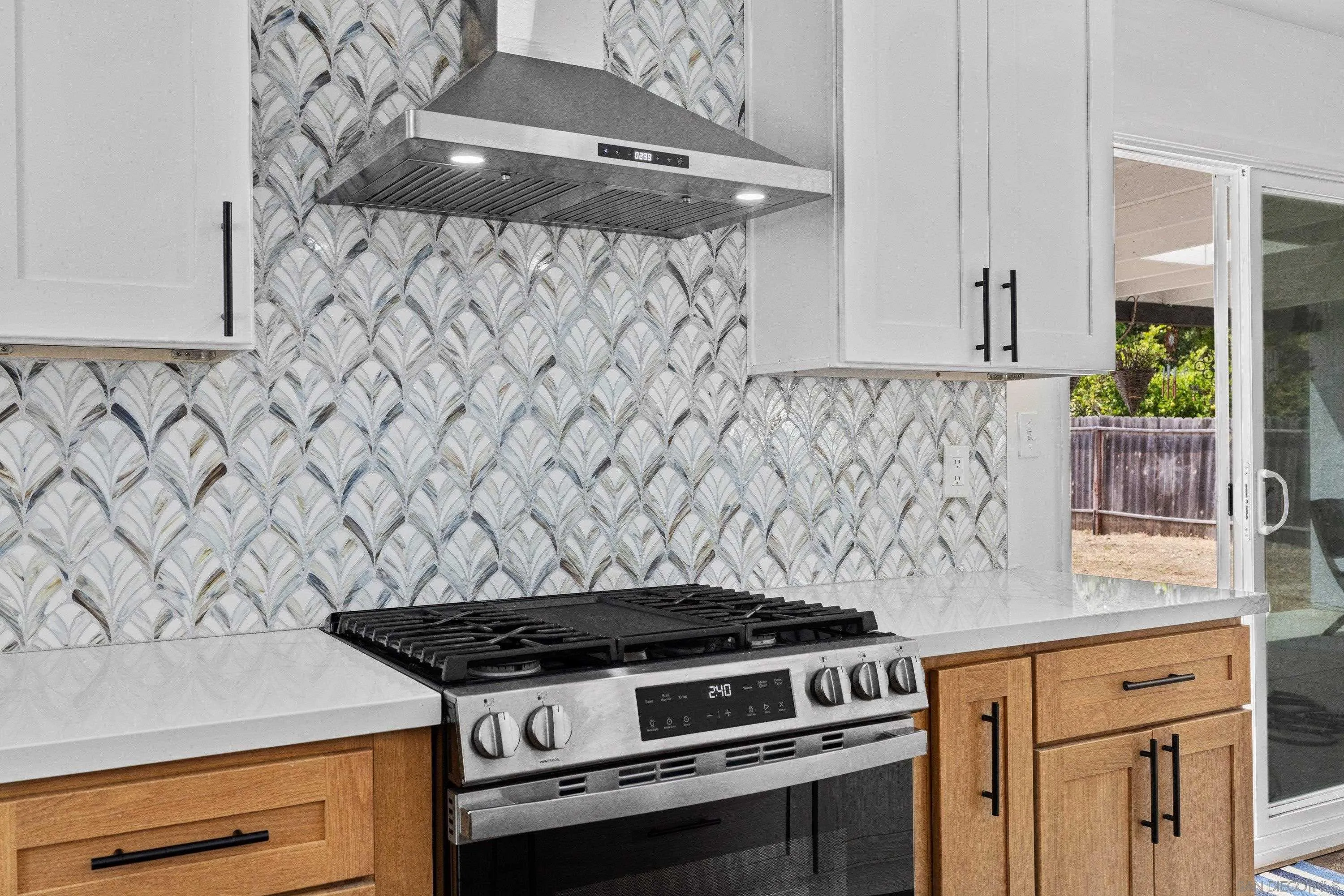 https://cdn.realtyfeed.com/cdn/127/260011052/50fb0aa7ae01eb83003ecbbeac487886.webp