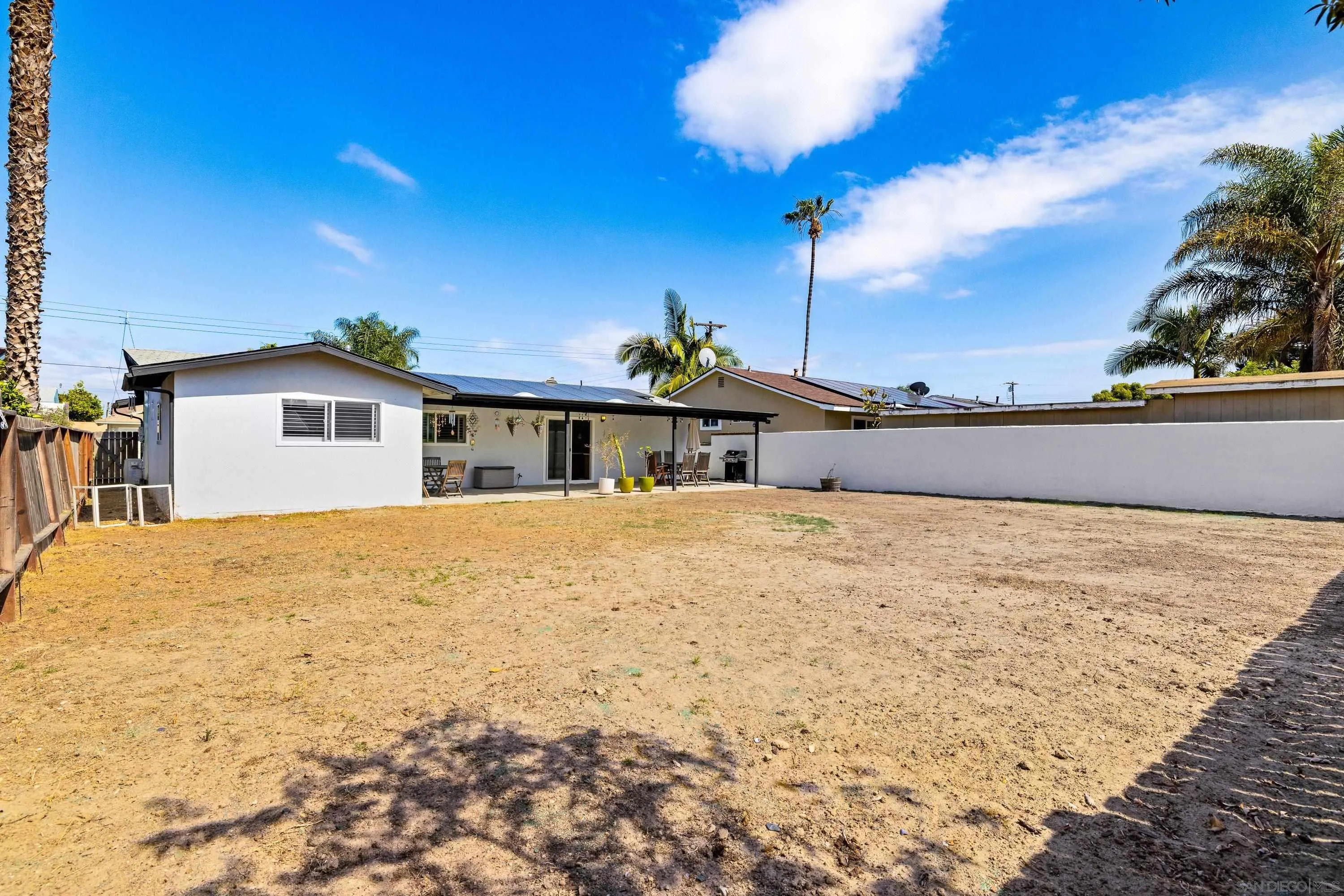 https://cdn.realtyfeed.com/cdn/127/260011052/ebb8678cafaef02c882db0d1958042d3.webp