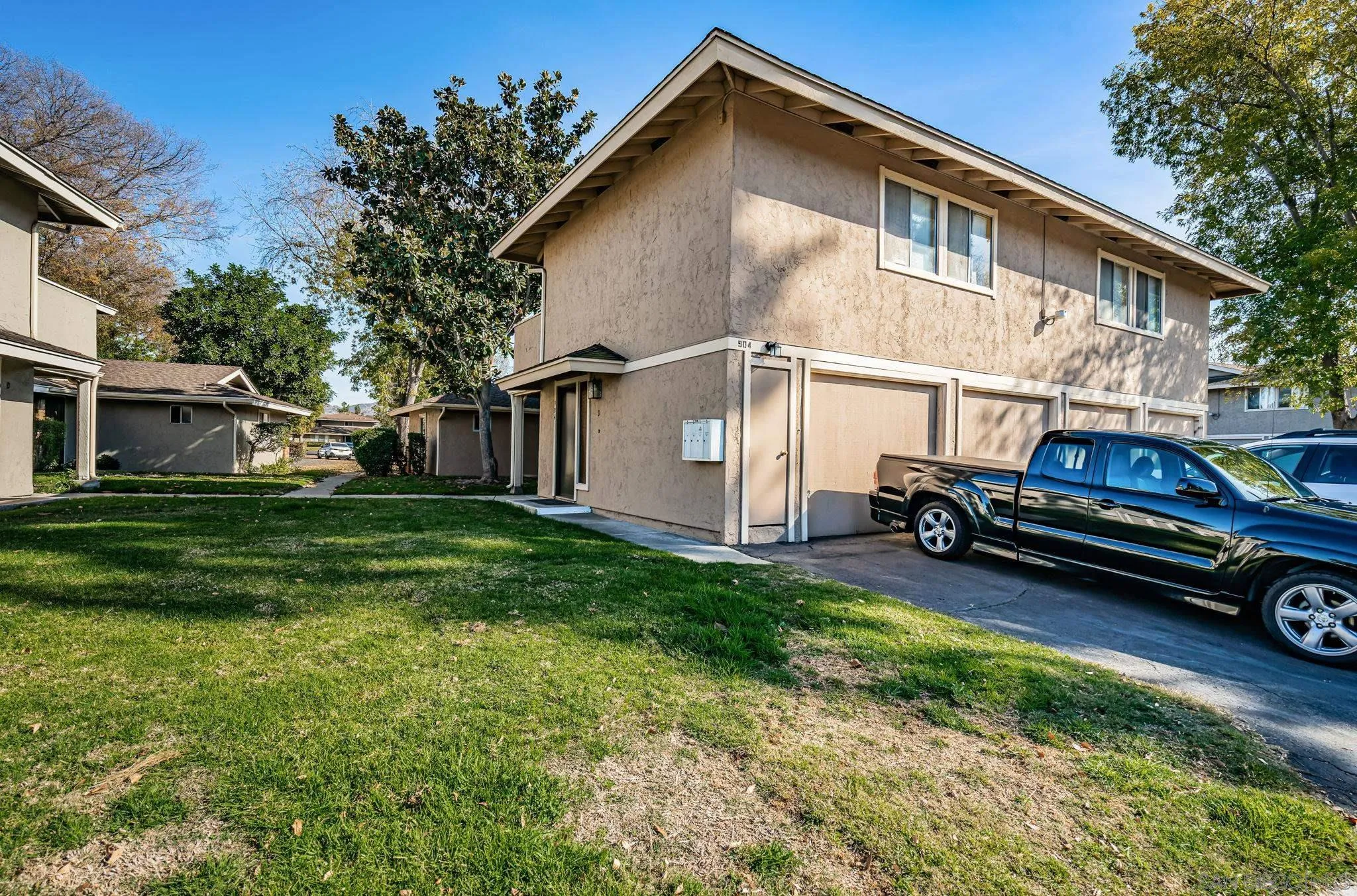 https://cdn.realtyfeed.com/cdn/127/260011053/e30640c8bd16274fb00931863ee3c857.webp
