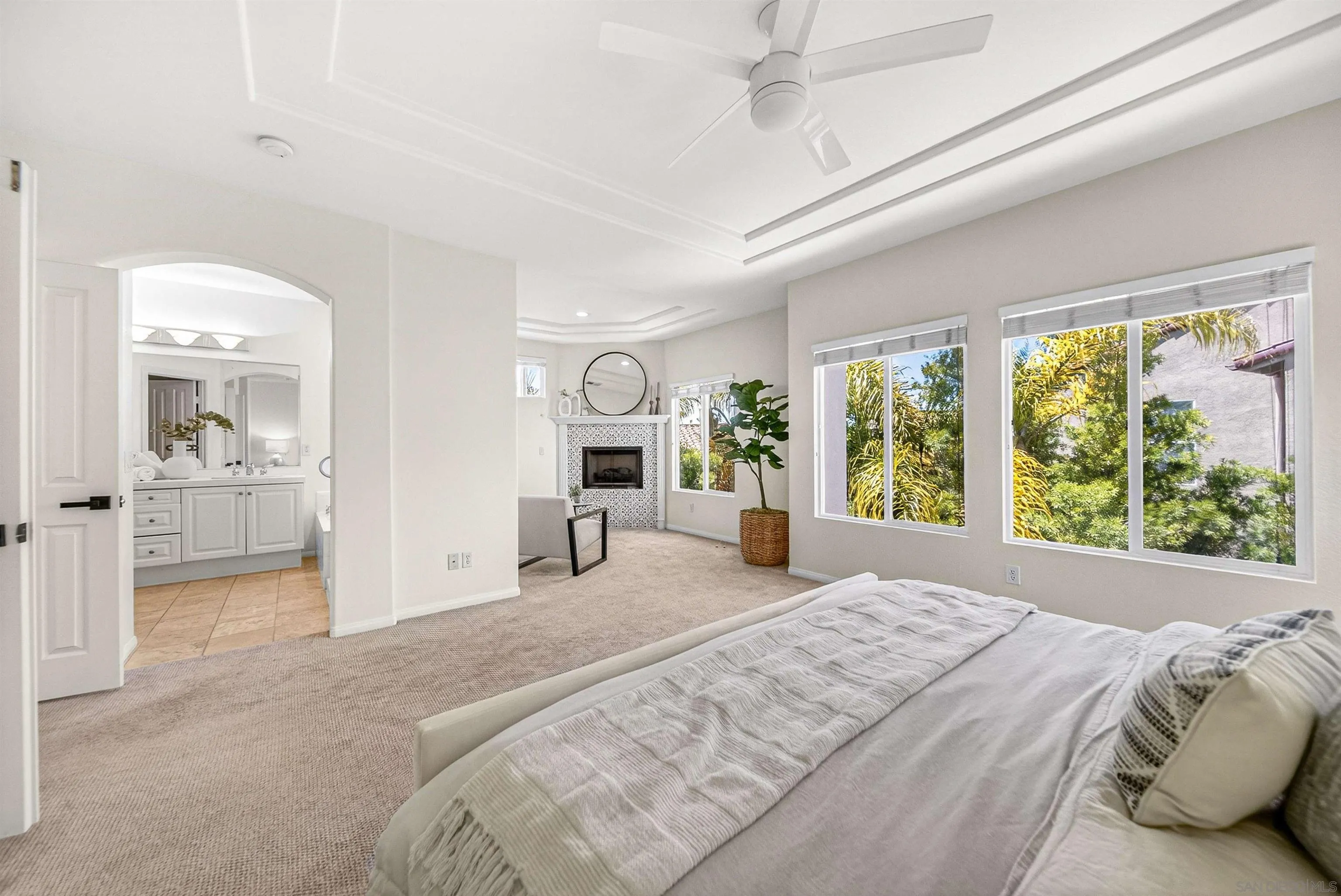 https://cdn.realtyfeed.com/cdn/127/260011055/5f223cdb69aeedff30b2d09d4c733d90.webp