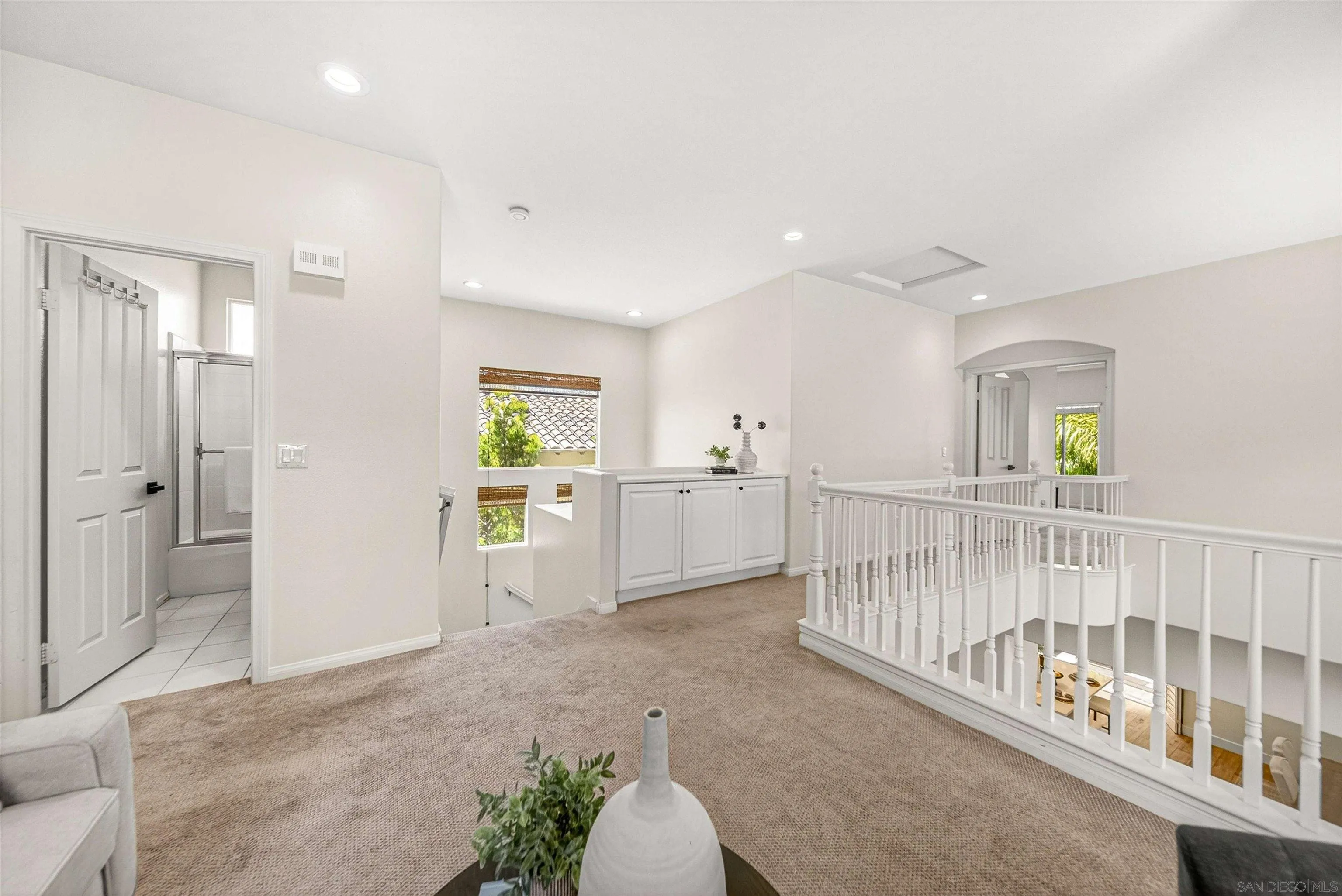https://cdn.realtyfeed.com/cdn/127/260011055/8d6acd7fefb948836e43198e418b9174.webp