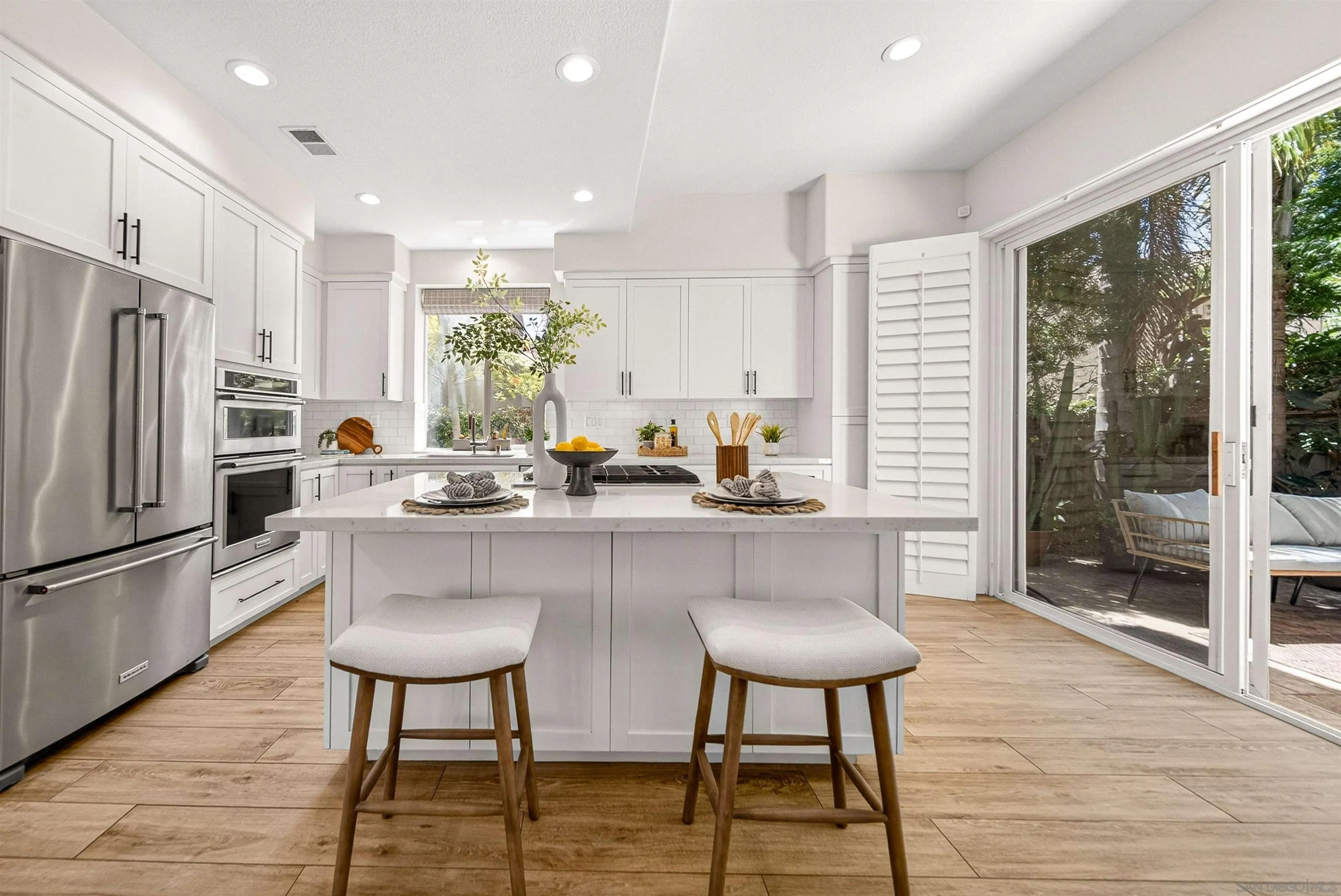 https://cdn.realtyfeed.com/cdn/127/260011055/a80c356830428a95fda2454d64f92e4b.webp