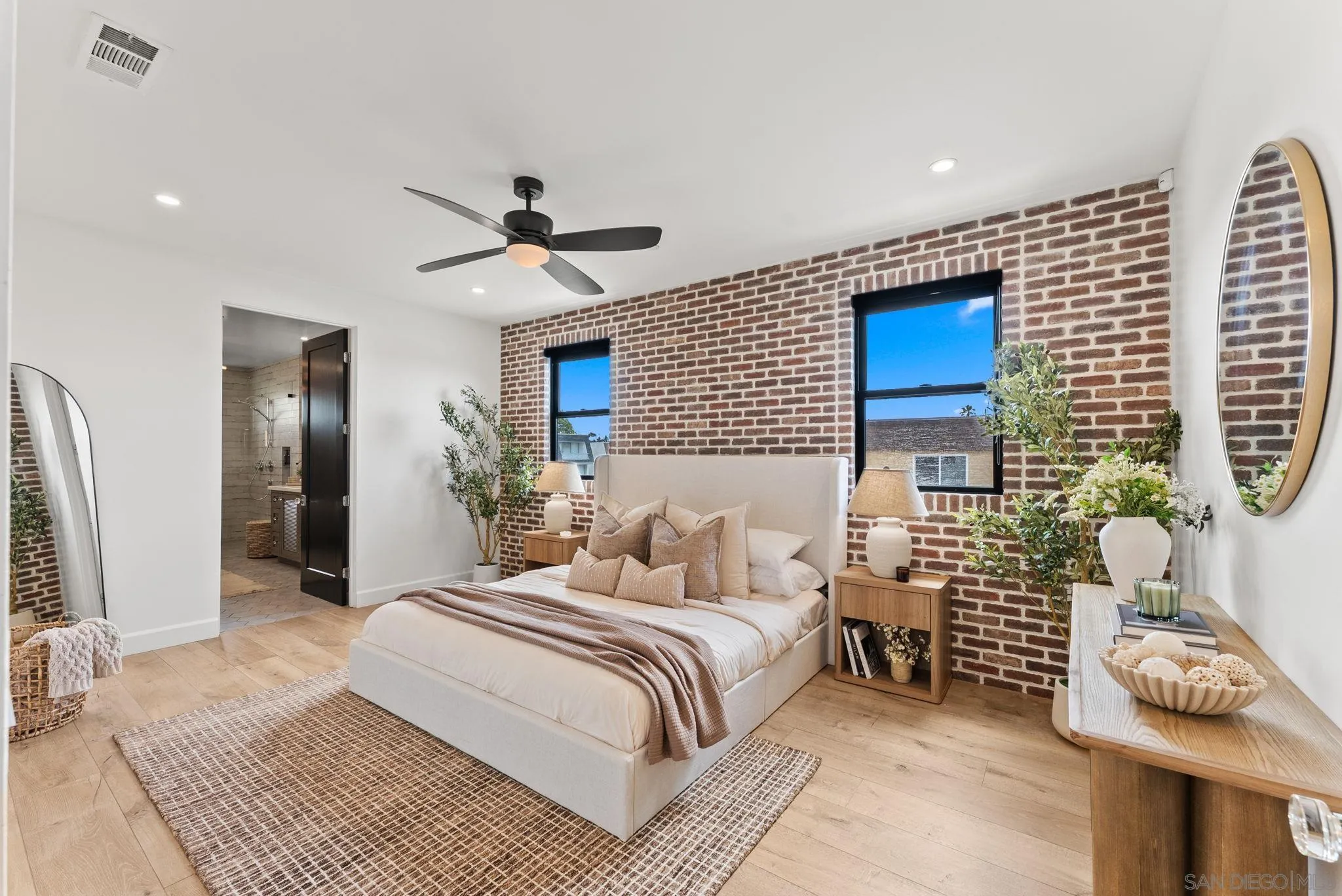 https://cdn.realtyfeed.com/cdn/127/260011056/0a1363f99c92243512a9d86e67b73dc8.webp